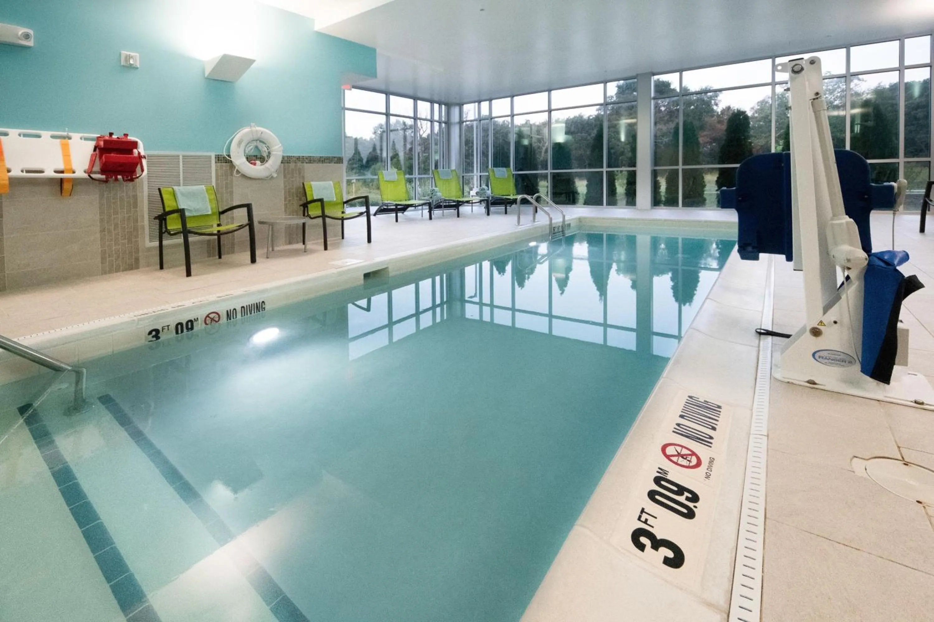 Swimming pool in SpringHill Suites by Marriott Kenosha