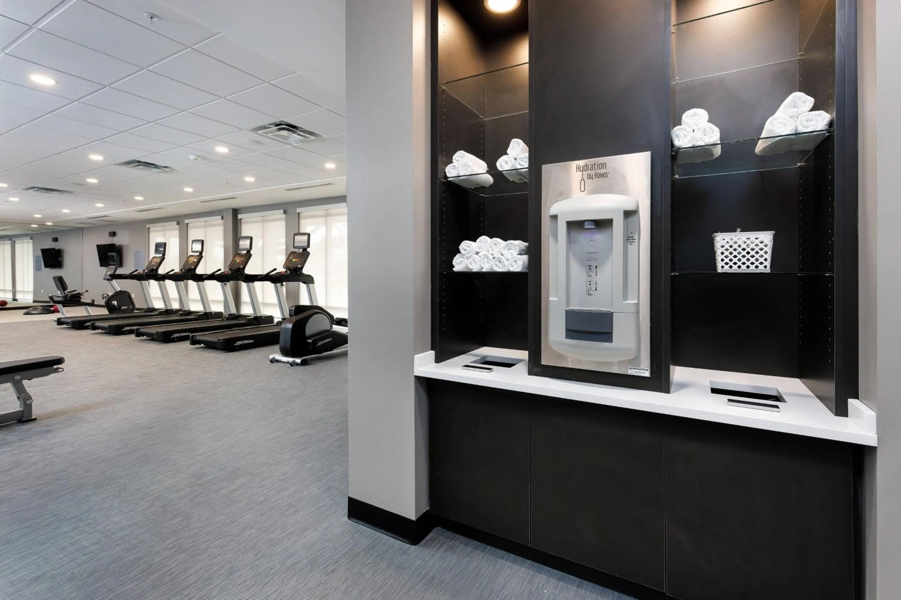 Fitness centre/facilities in Courtyard by Marriott Pensacola I-10 West