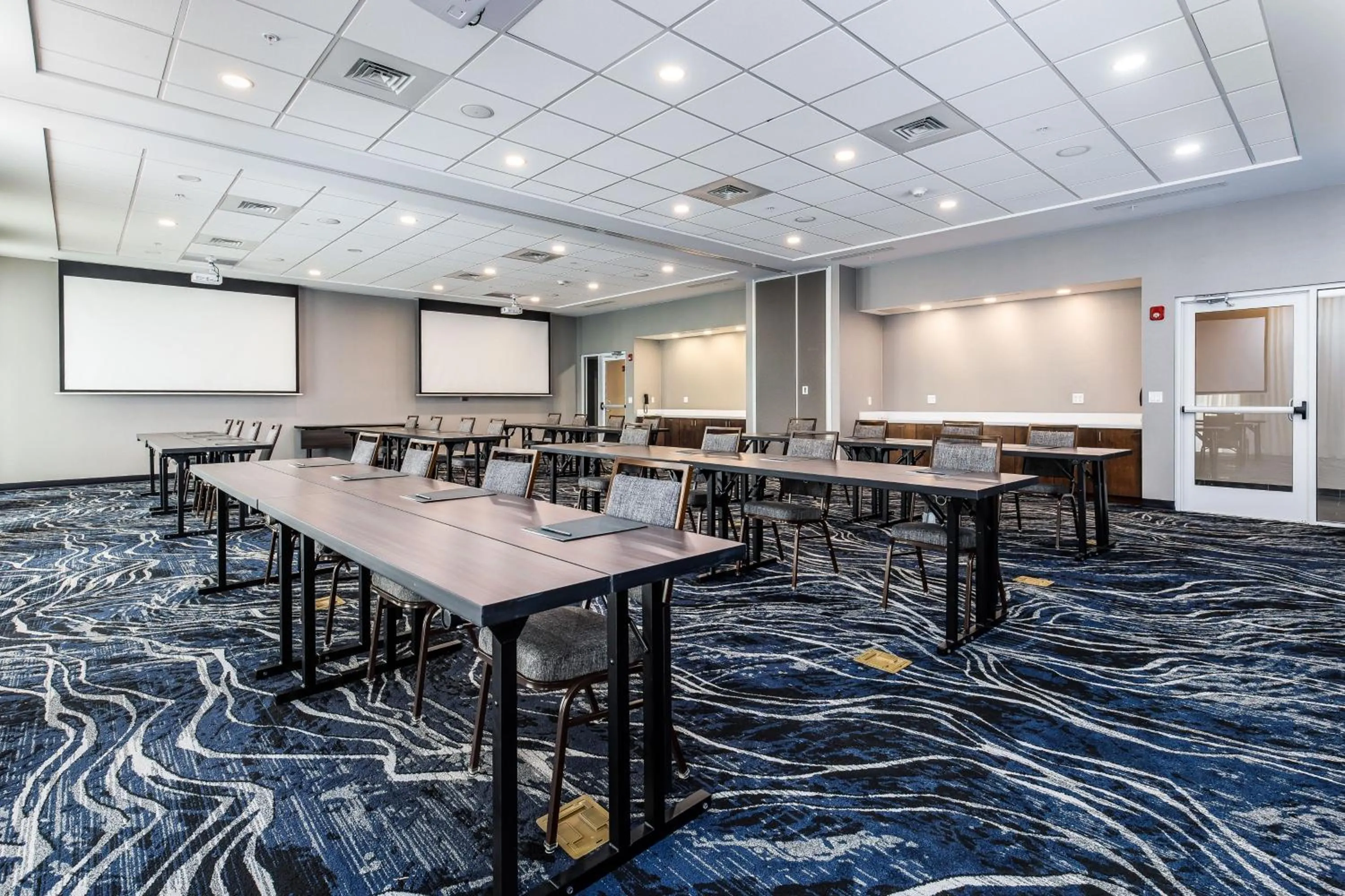 Meeting/conference room in Courtyard by Marriott Pensacola I-10 West