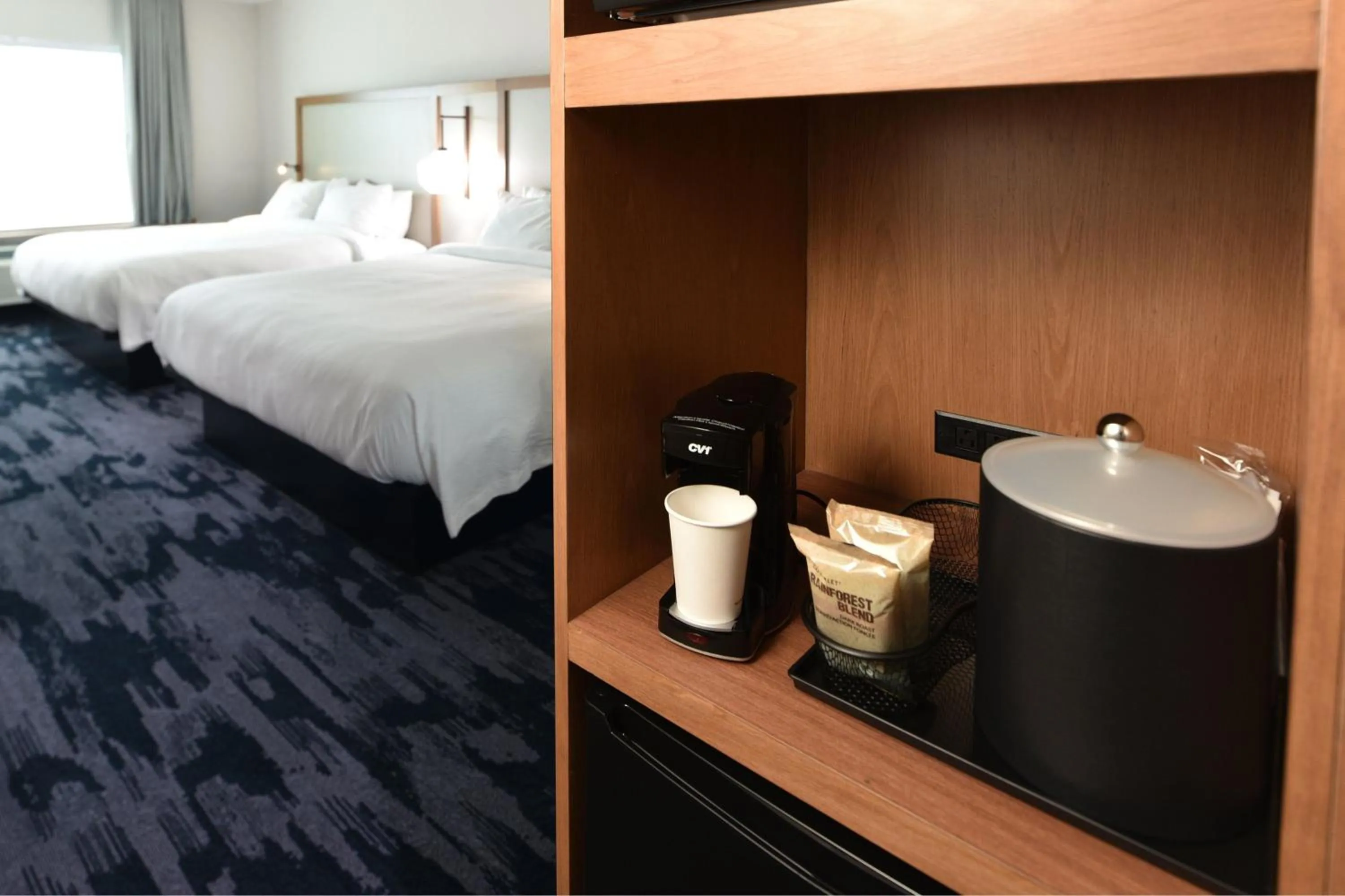 Photo of the whole room, Bed in Fairfield by Marriott Inn & Suites Anaheim Los Alamitos