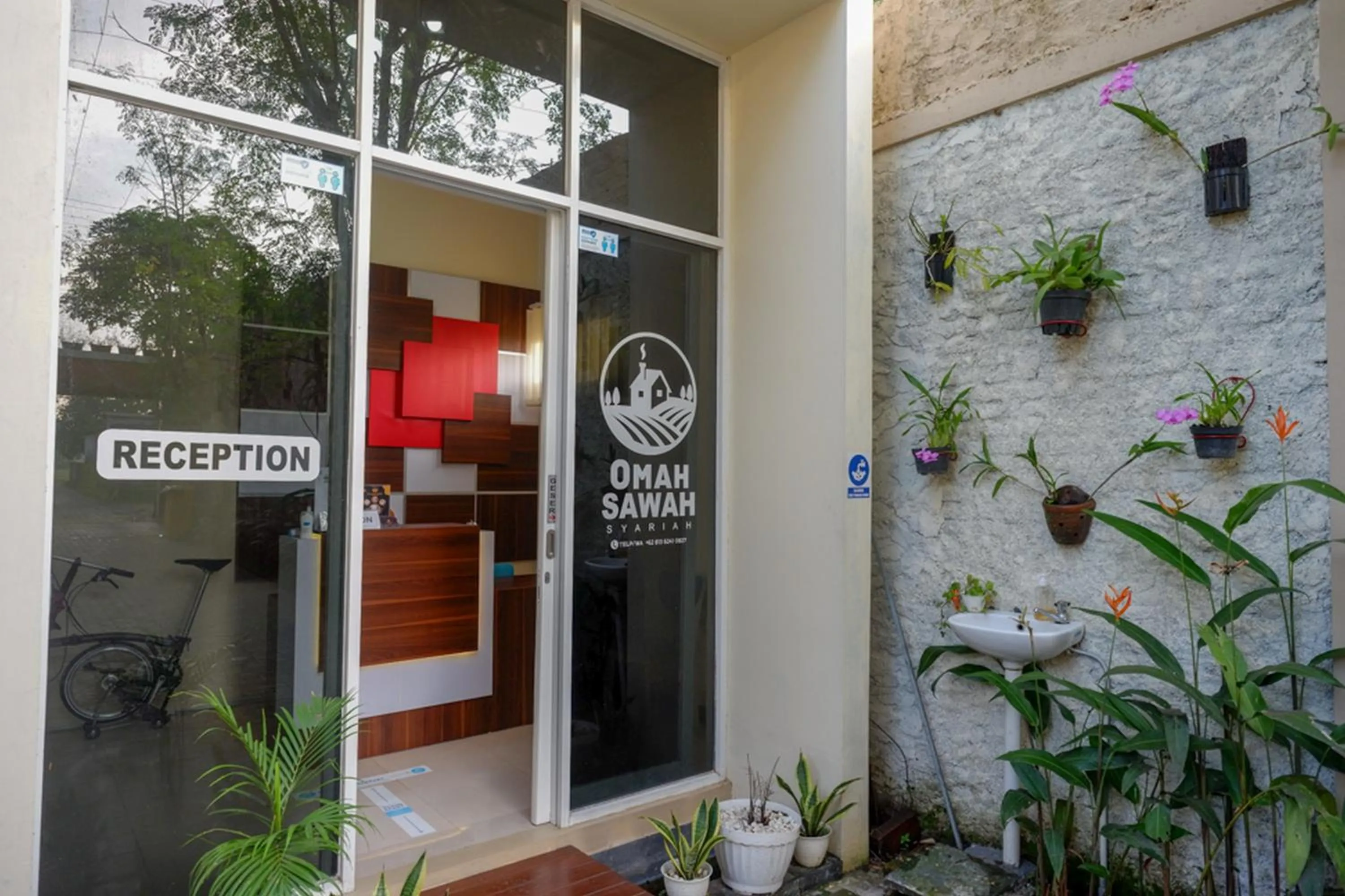 RedDoorz Syariah at Omah Sawah