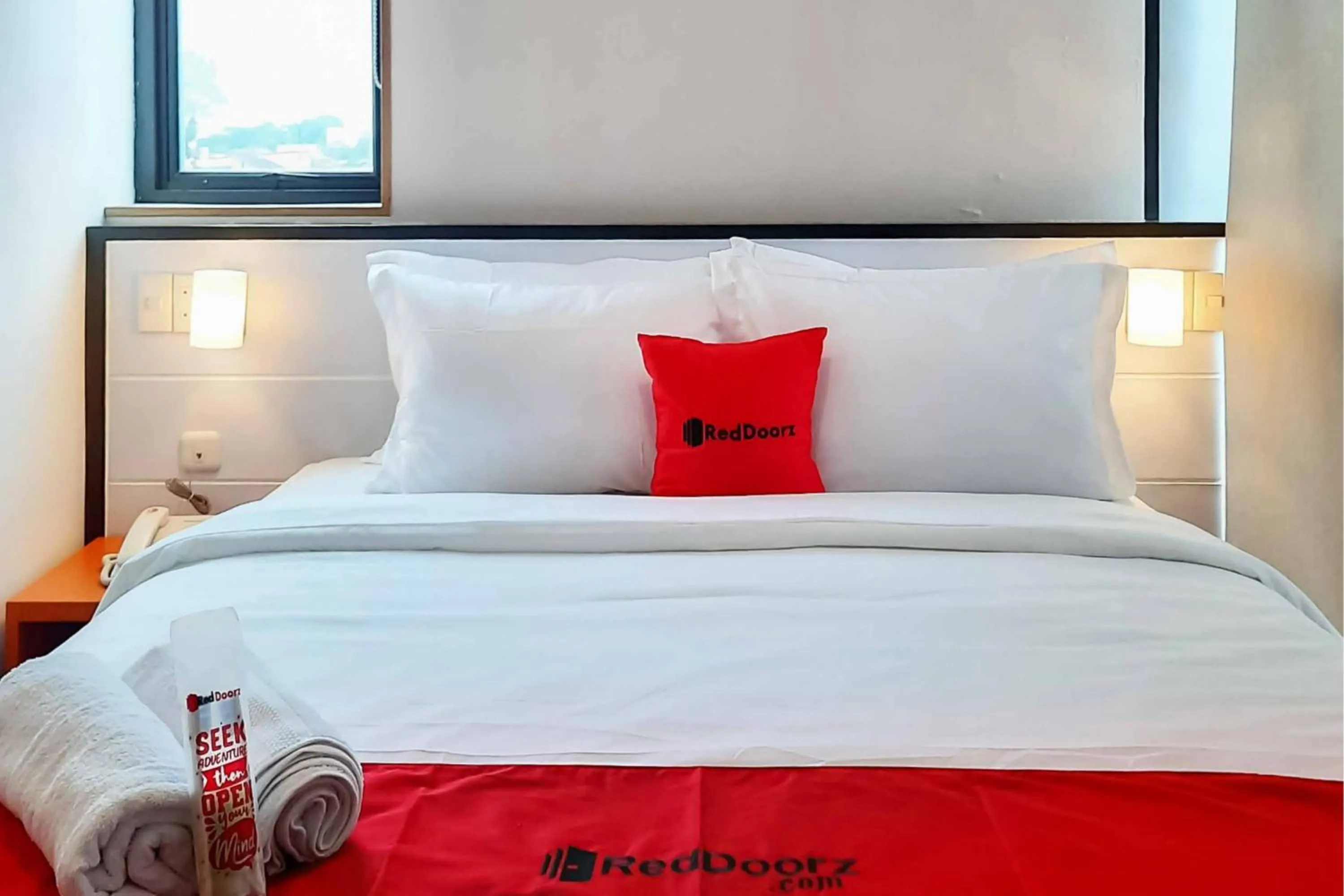 Bed in RedDoorz near RS Royal Prima Medan 2