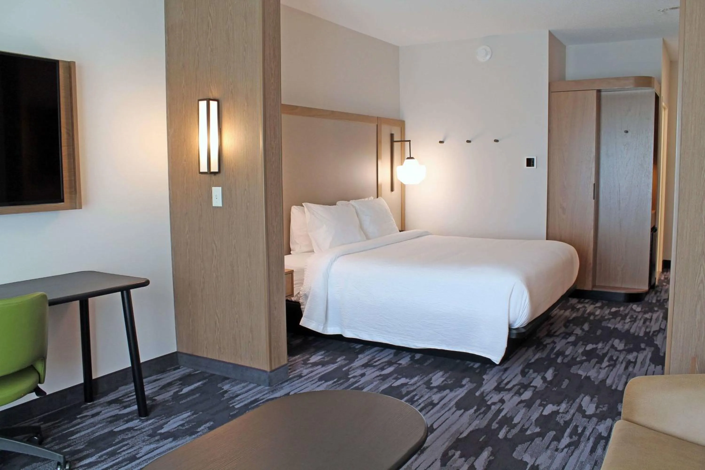 Bedroom, Bed in Fairfield by Marriott Inn & Suites St Louis South
