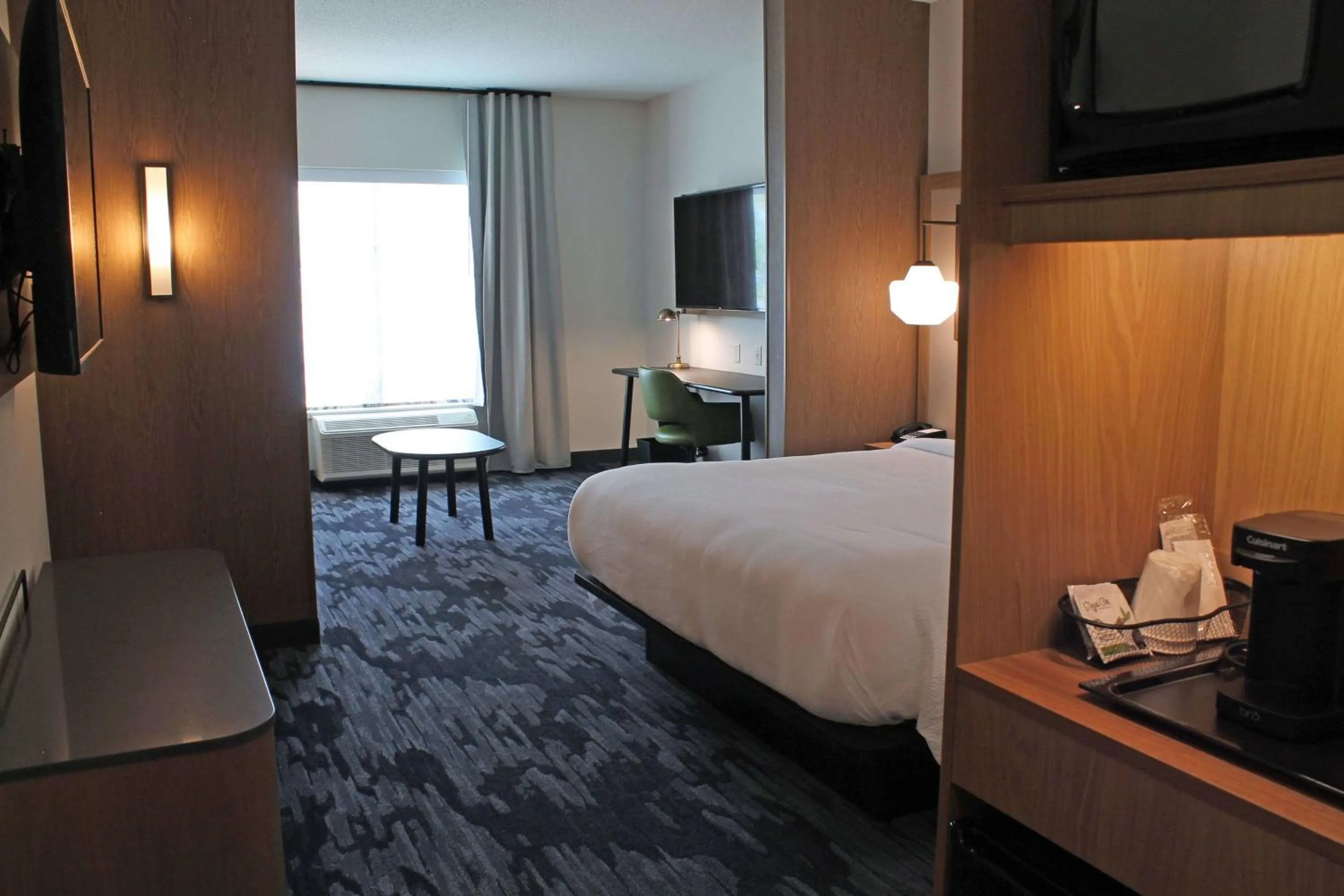 Bedroom, Bed in Fairfield by Marriott Inn & Suites St Louis South