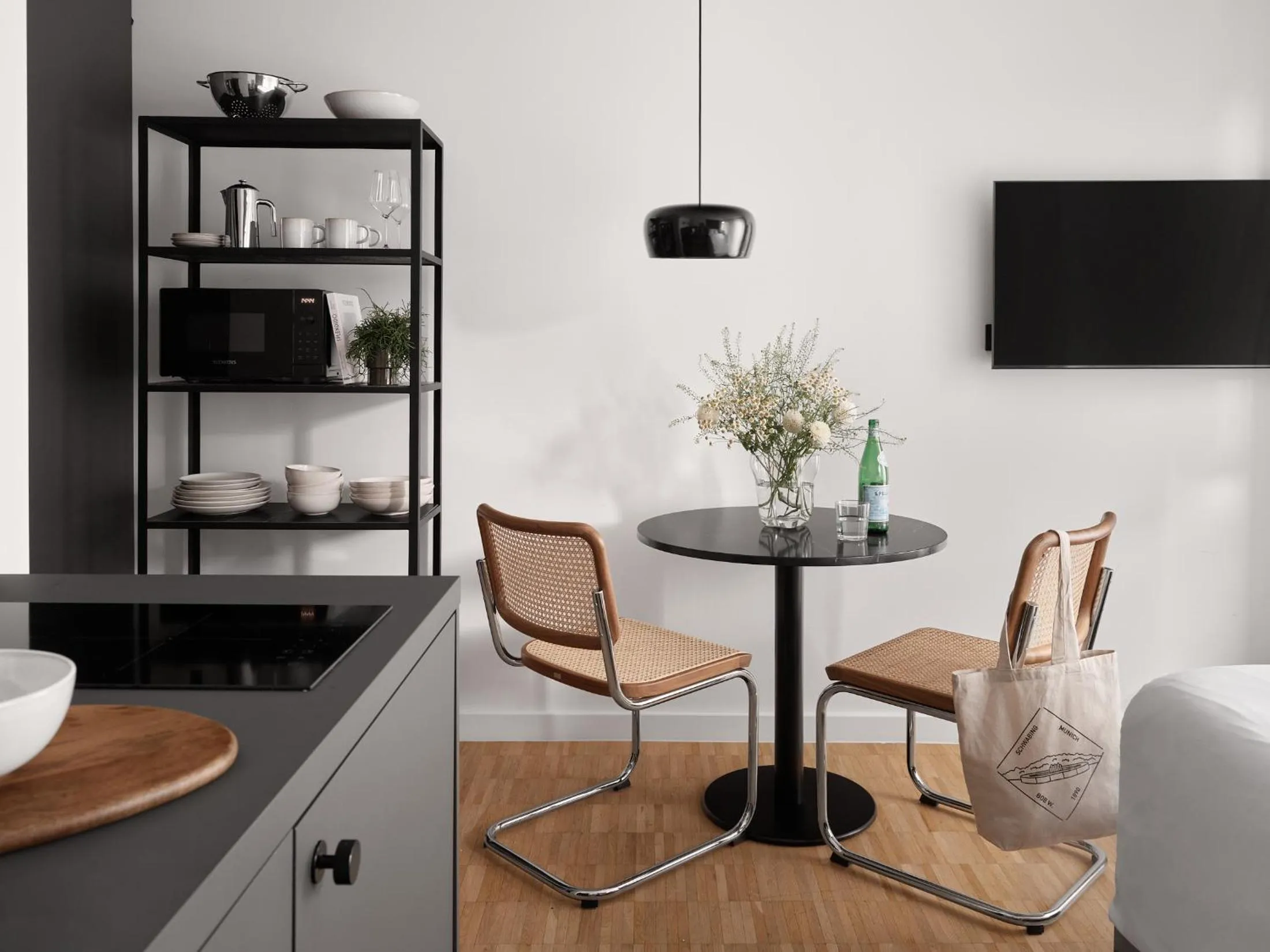 Kitchen or kitchenette in Bob W Munich Schwabing