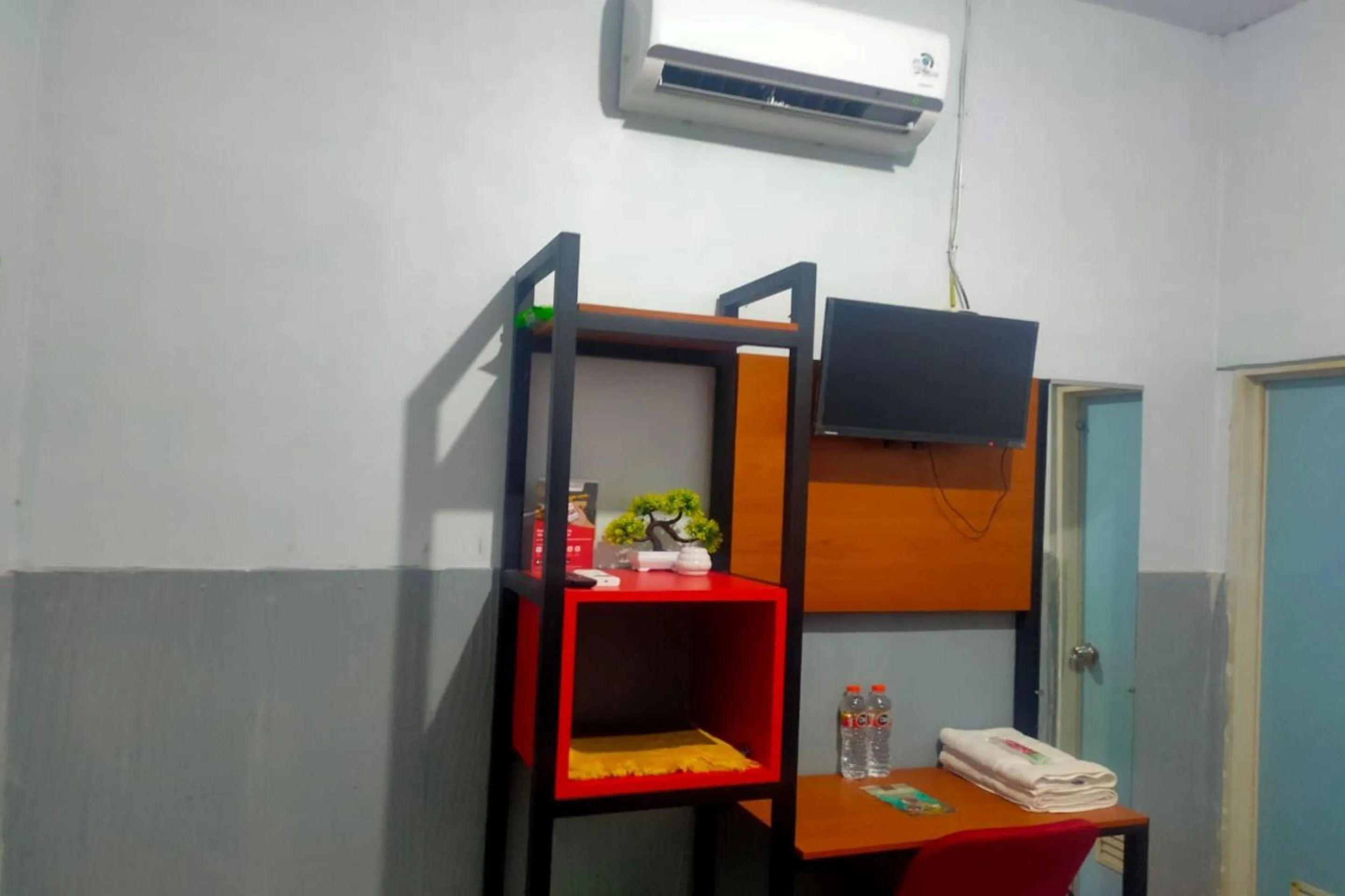 TV and multimedia in Hotel O Lagalleria