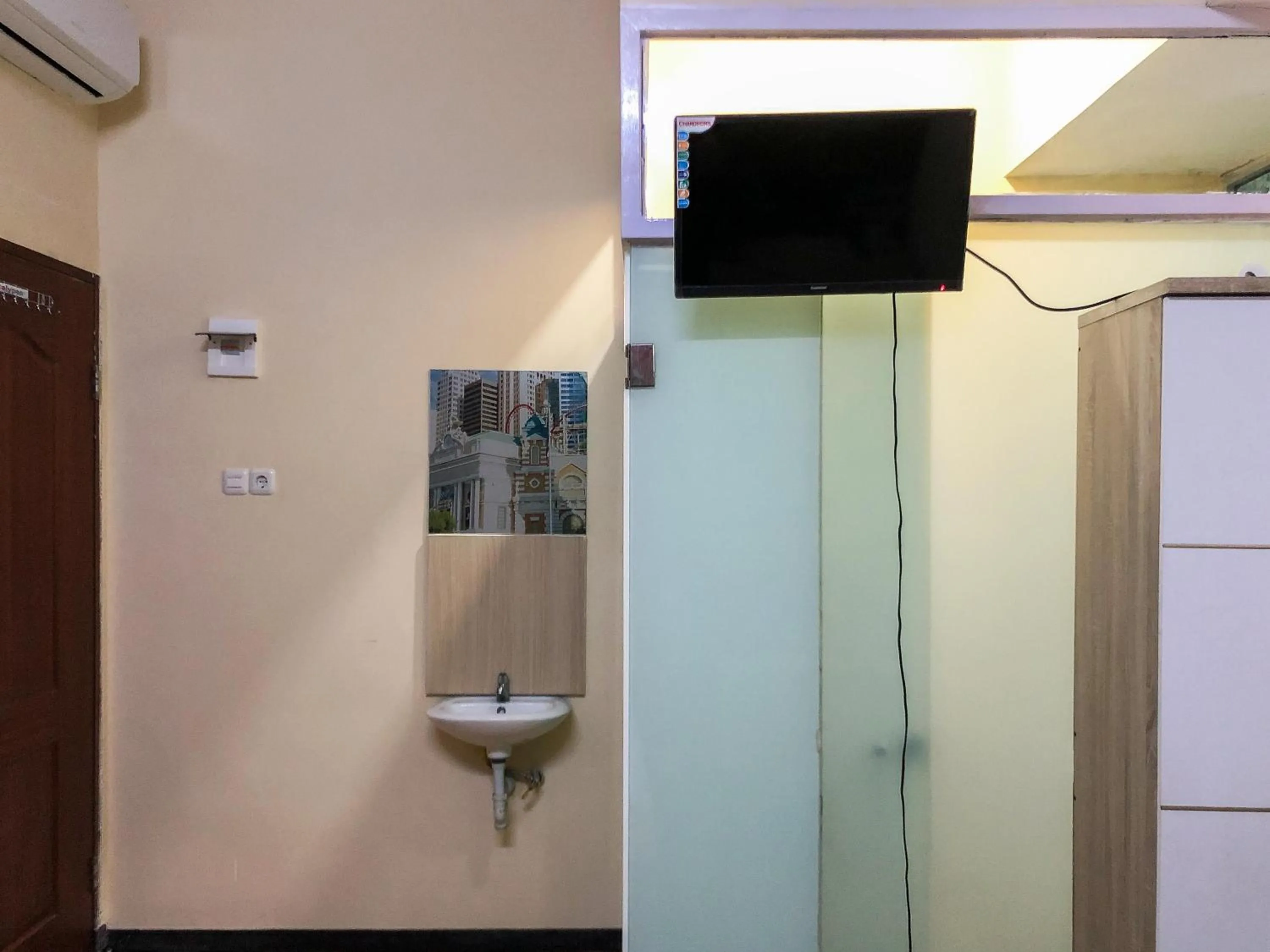 Urbanview Hotel Gangnam near Mall Olympic Garden