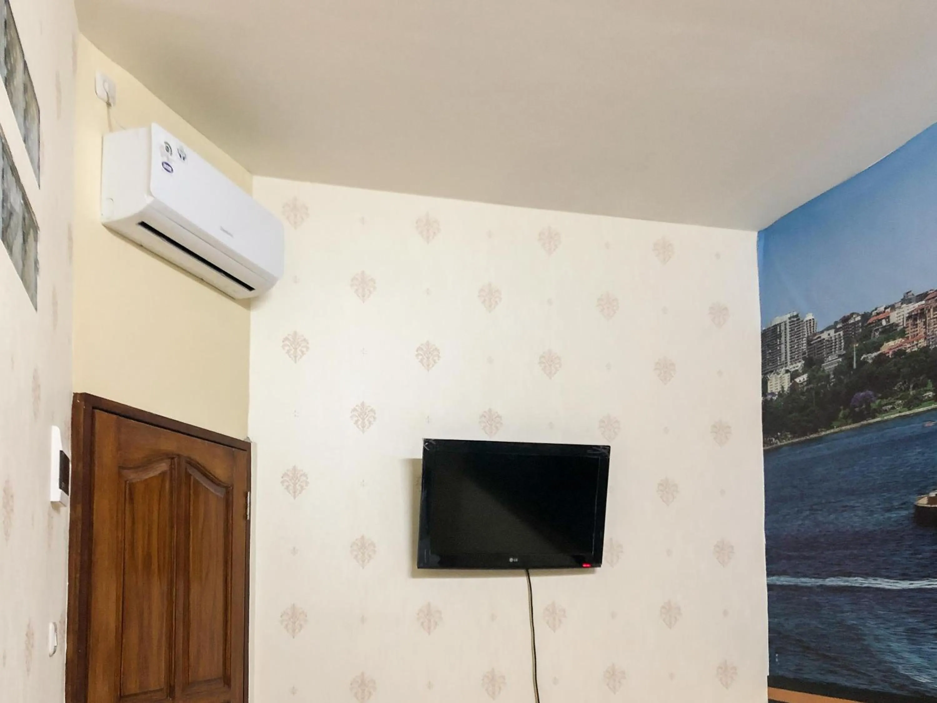 Urbanview Hotel Gangnam near Mall Olympic Garden