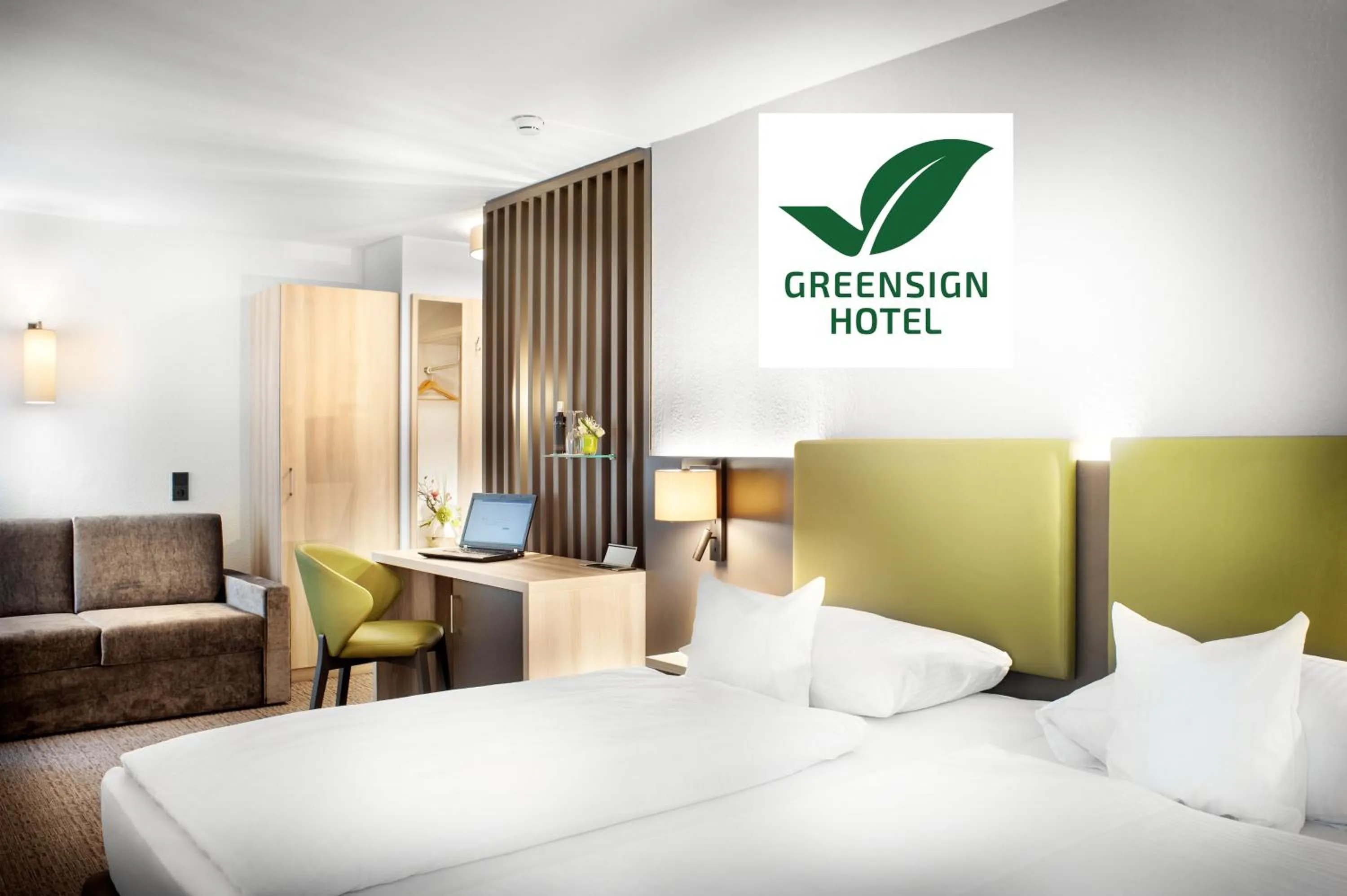 Photo of the whole room, Bed in Best Western Hotel Favorit