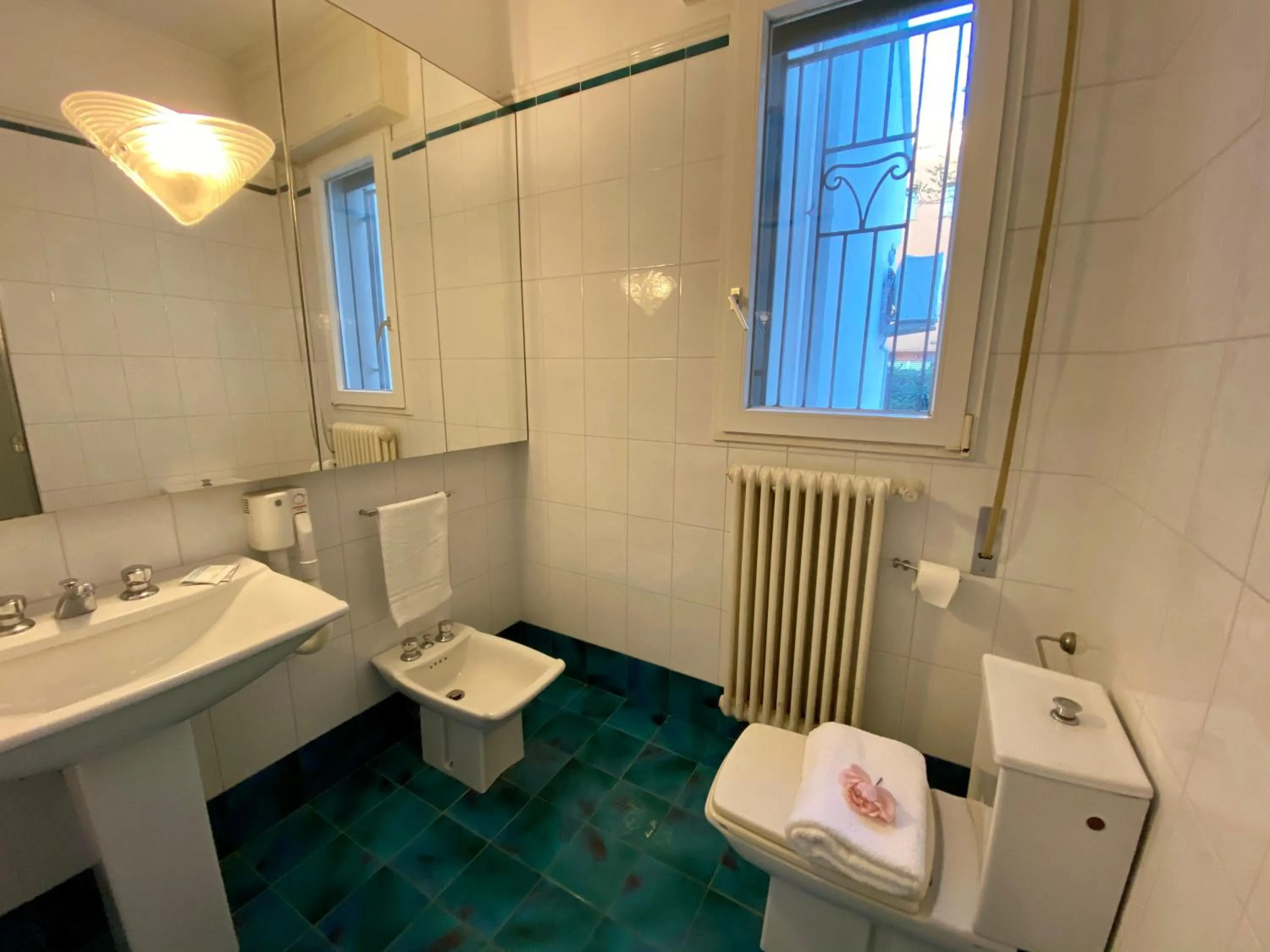 Bathroom in Villa Alda Suites & Rooms