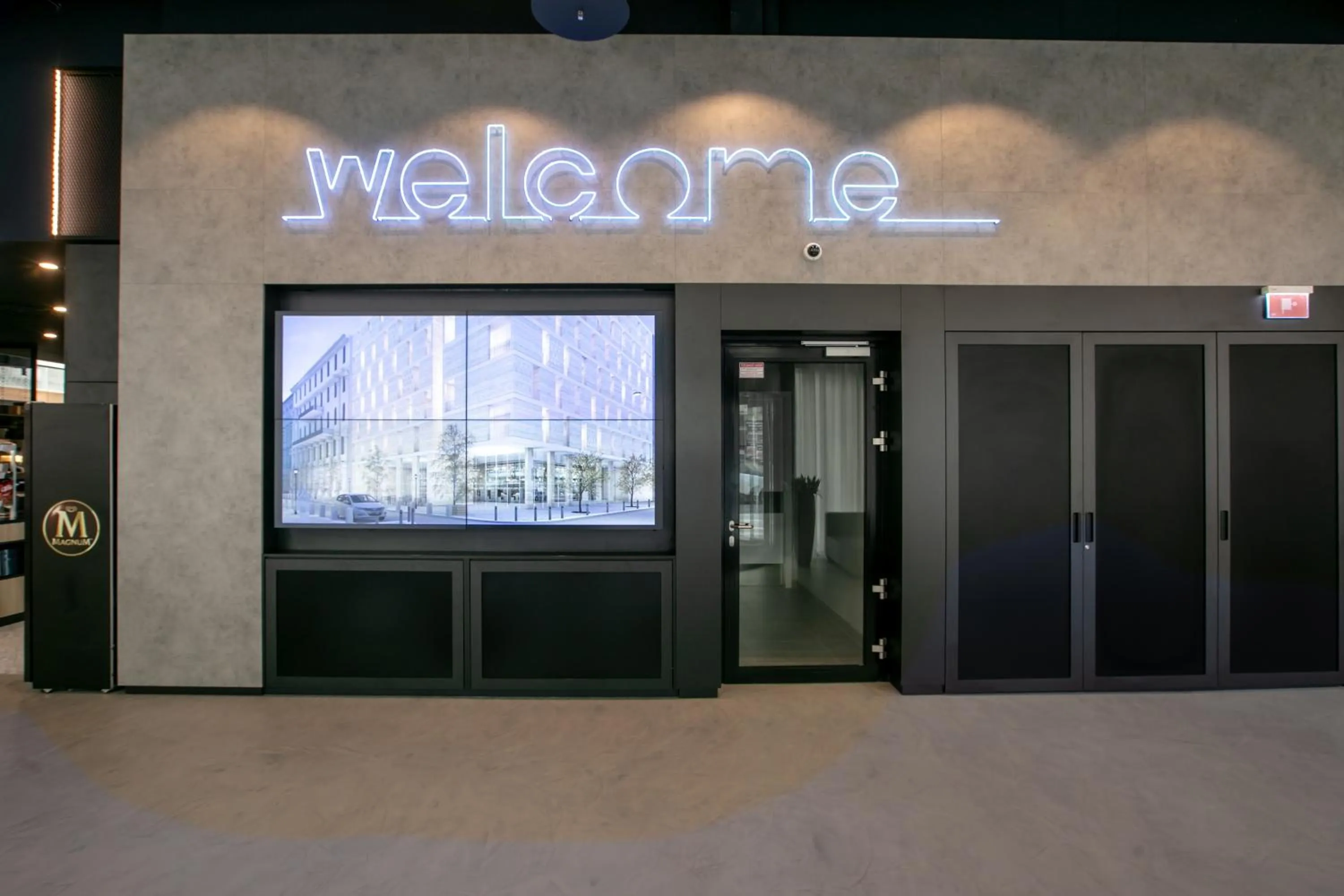 Facade/entrance in H2 Hotel Budapest