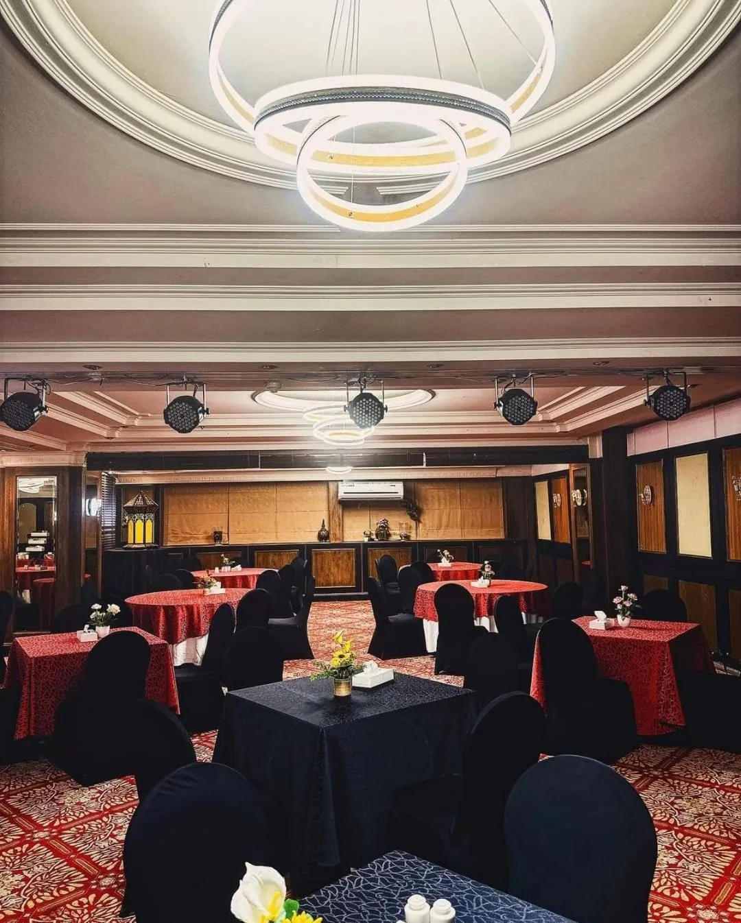 Property building in Marco Polo Hotel