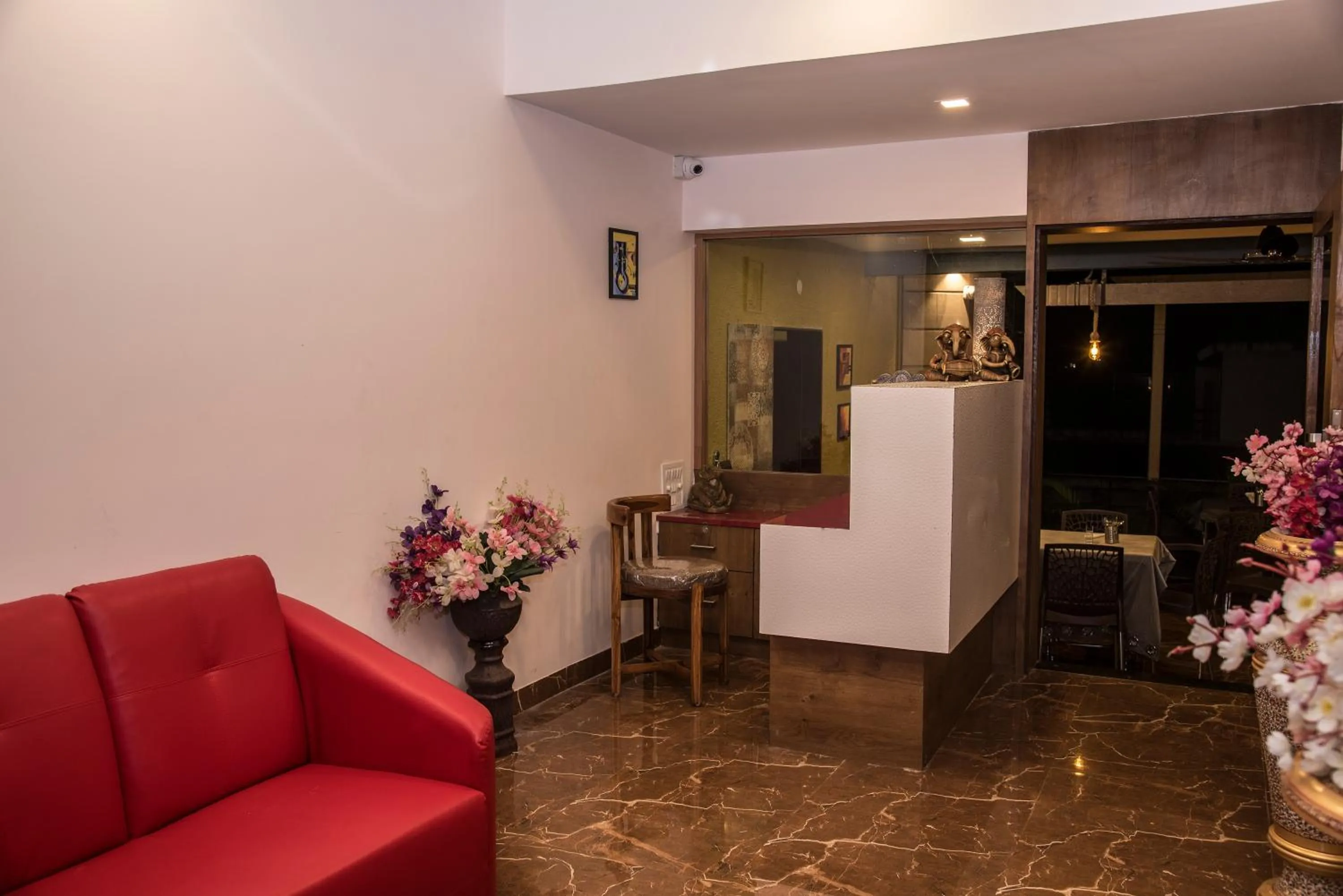 Lobby or reception in Stone shelter