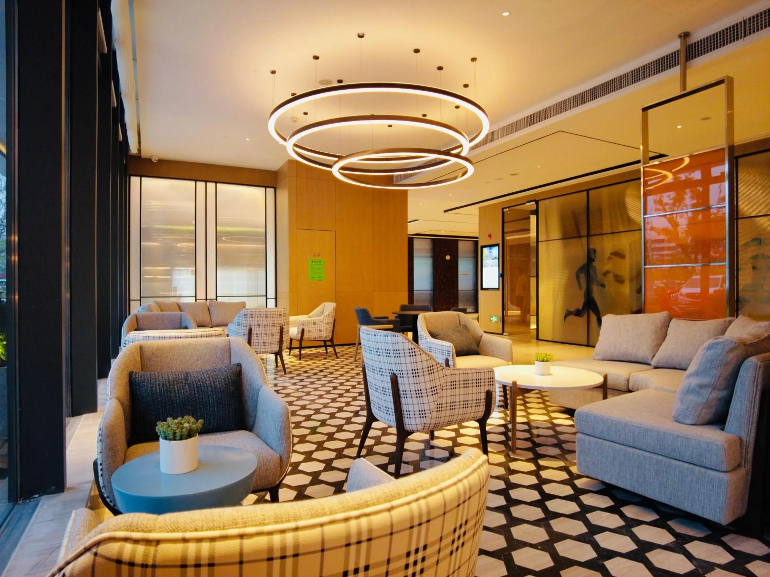 Lounge or bar in EVEN Hotel Shenzhen Nanshan by IHG