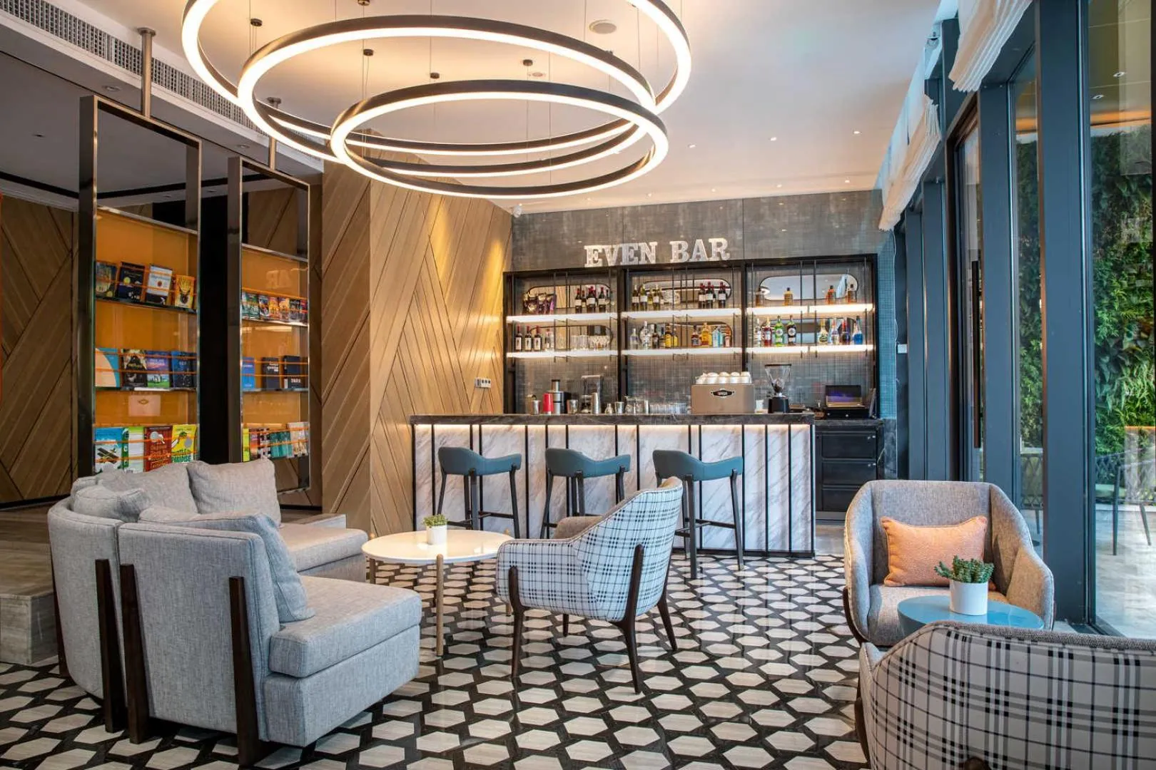 Lounge or bar in EVEN Hotel Shenzhen Nanshan by IHG