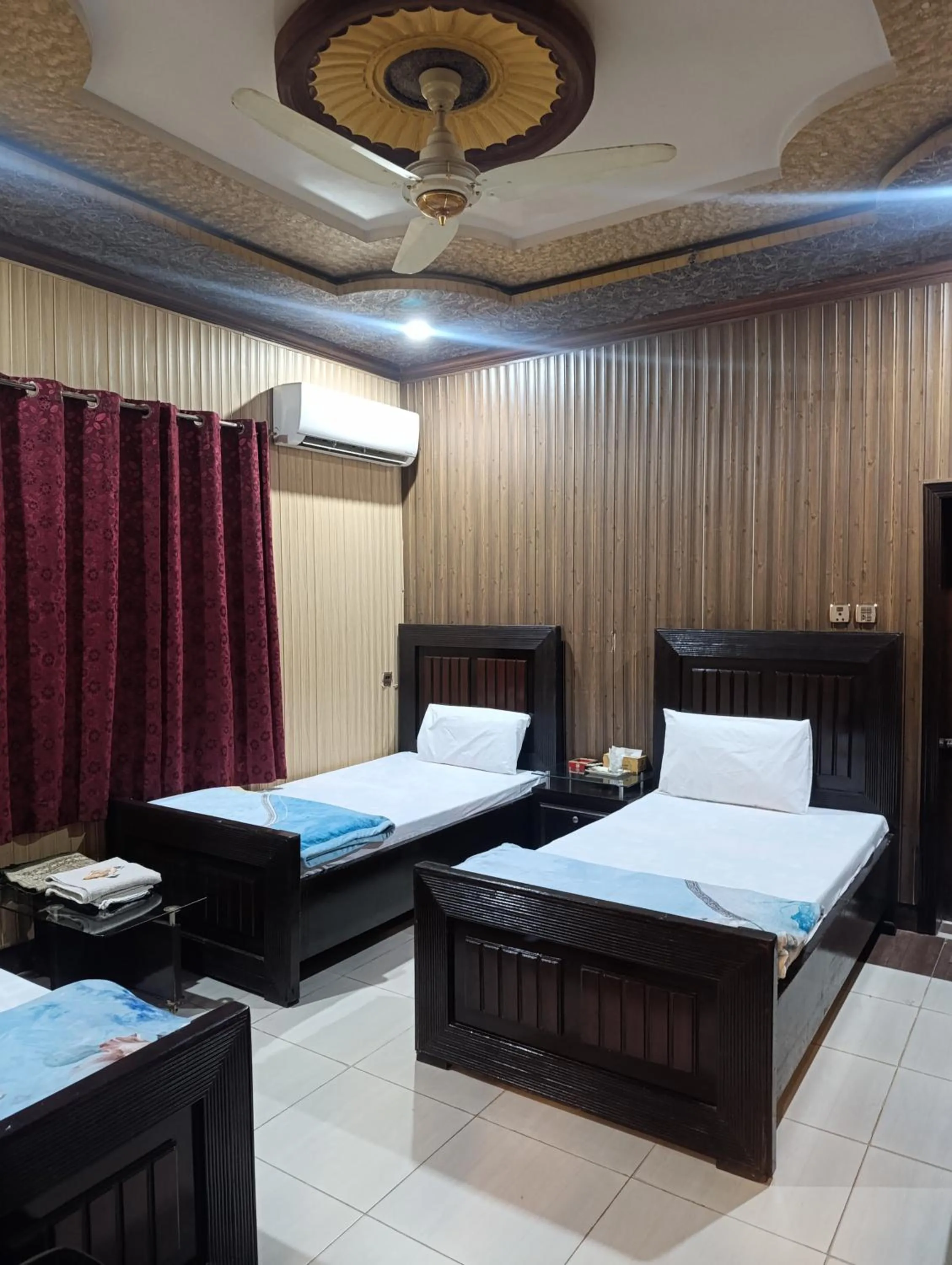 Bed in Hotels Inn Multan Laxen Inn Multan Hotels Pakistan