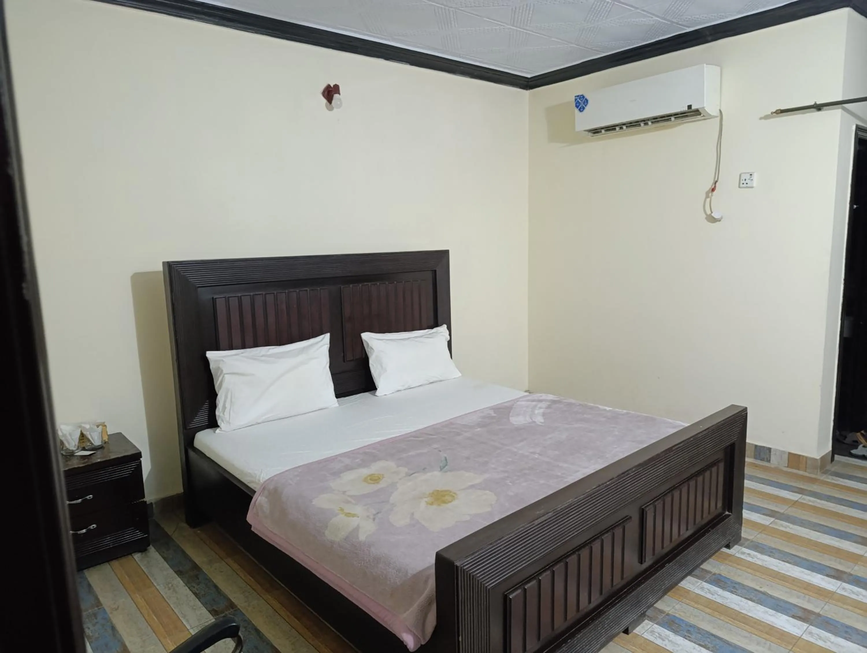 Bed in Hotels Inn Multan Laxen Inn Multan Hotels Pakistan