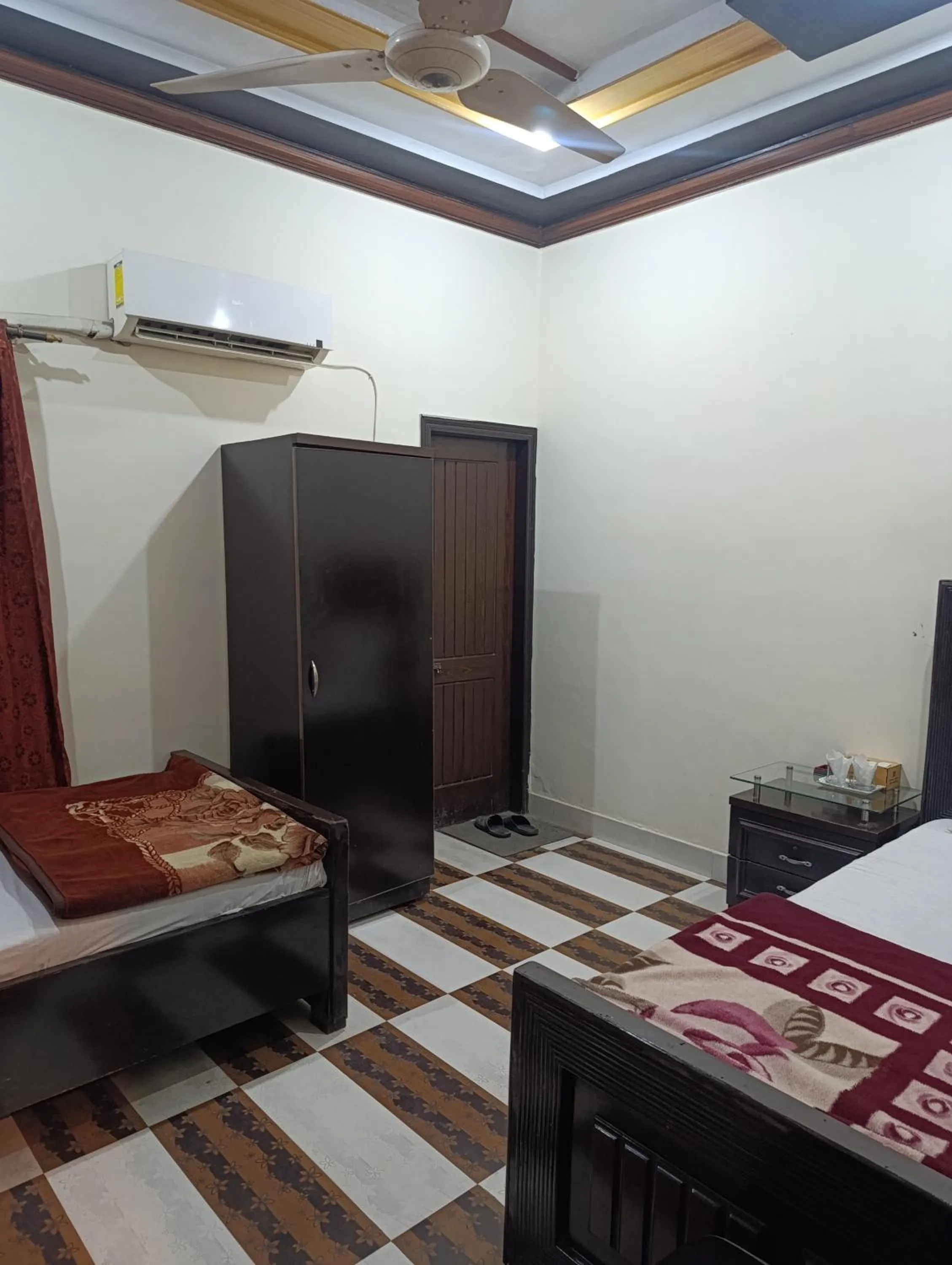 Bed in Hotels Inn Multan Laxen Inn Multan Hotels Pakistan
