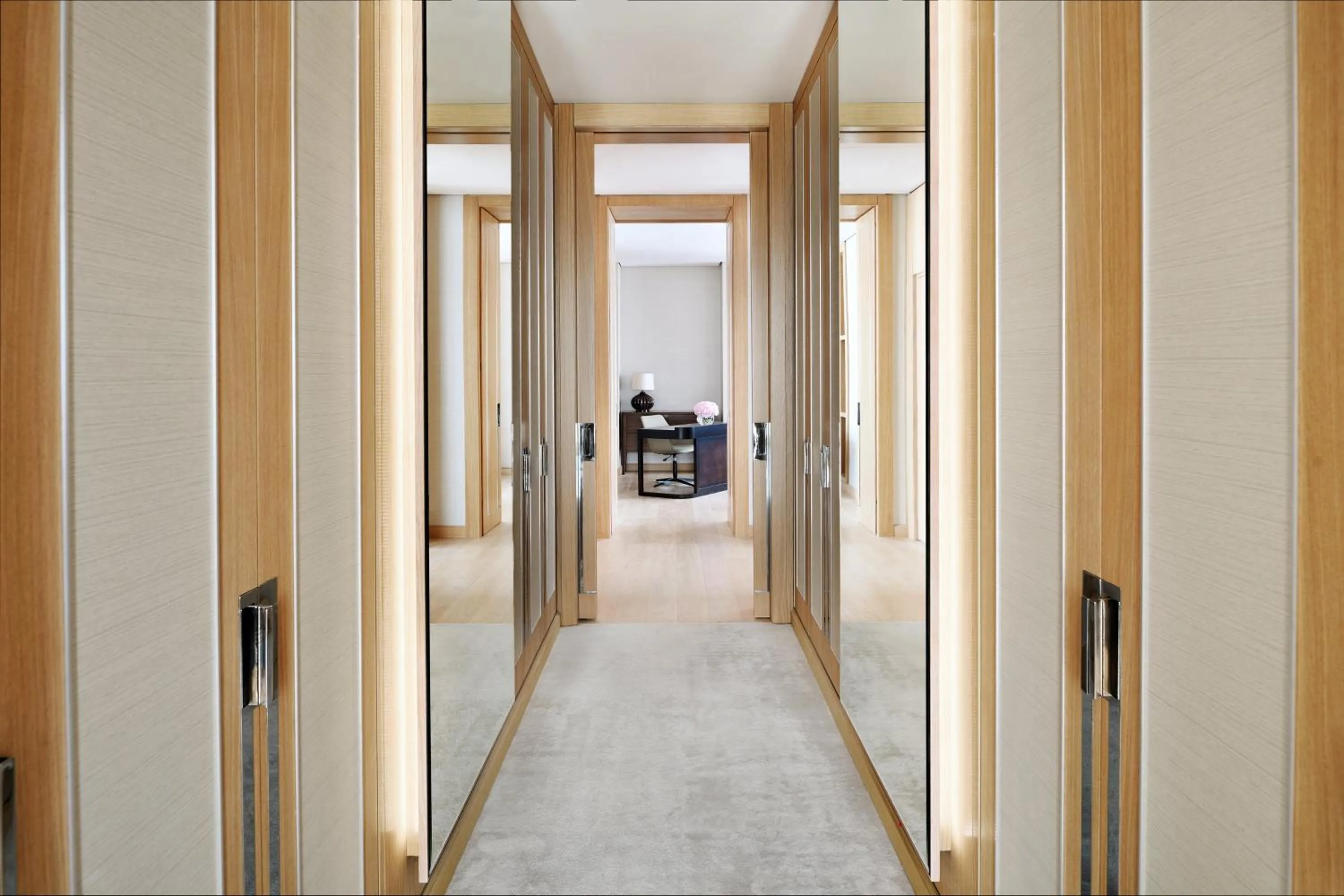 Photo of the whole room in Crowne Plaza - Jeddah Al Salam by IHG