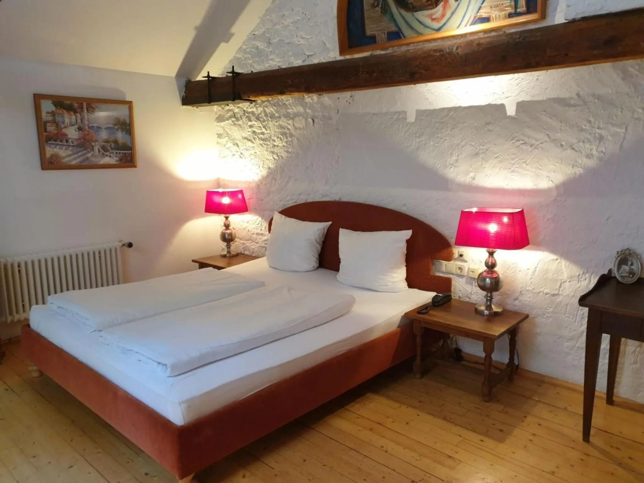 Bed in Hotel Altes Pfarrhaus Beaumarais