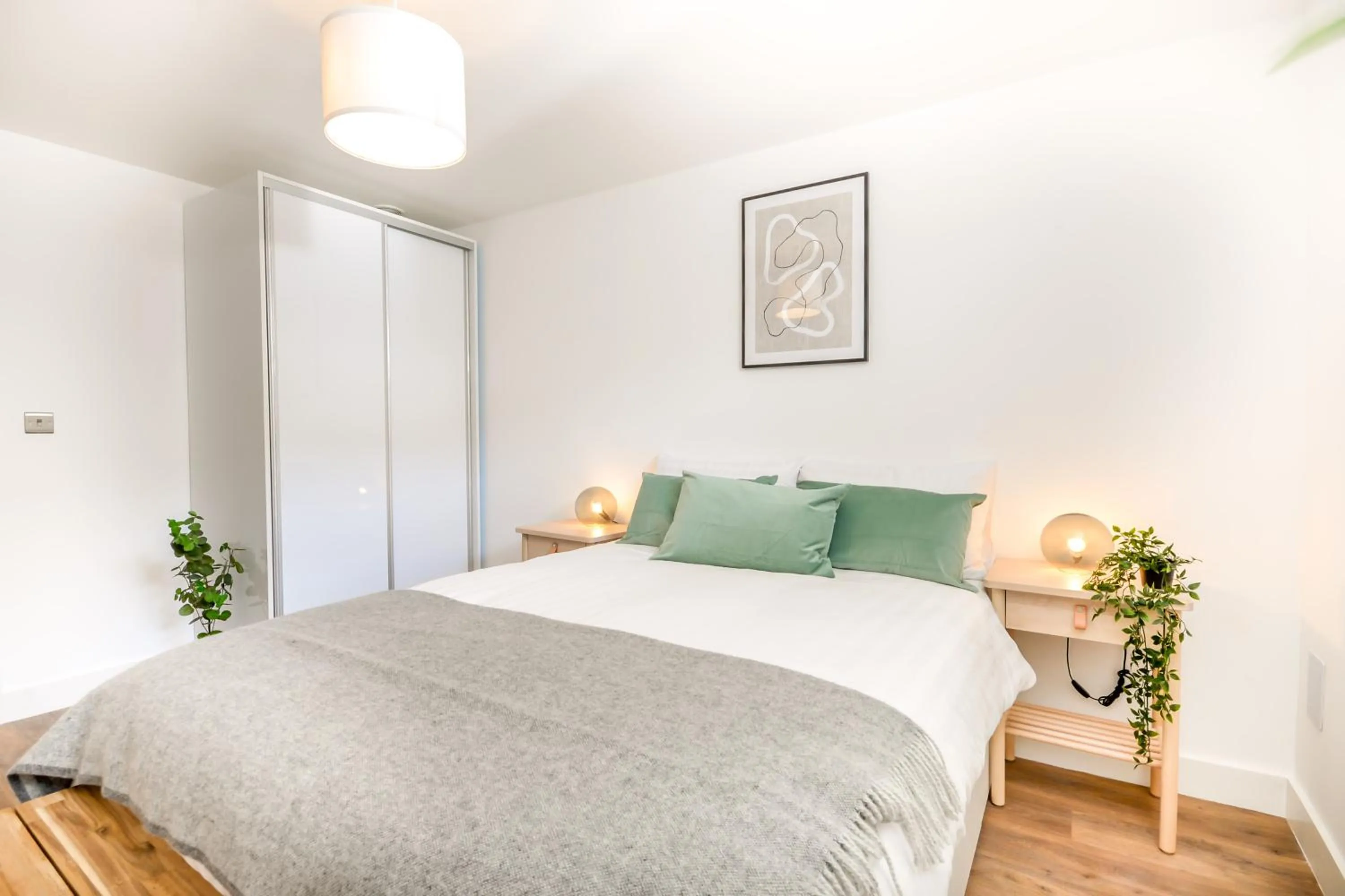 Bed in Concorde House Luxury Apartments - Chester