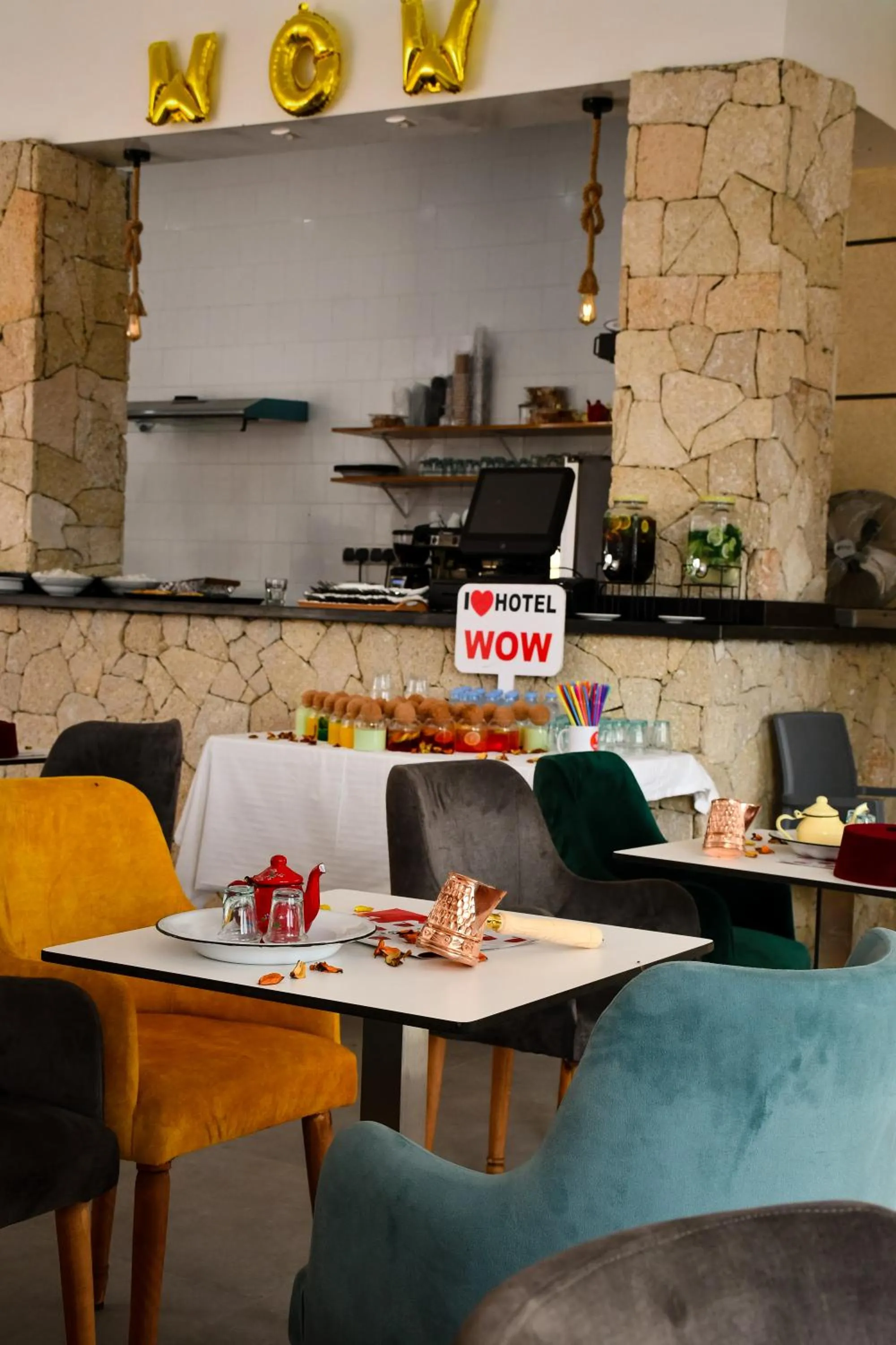 Food and drinks in Hotel WOW