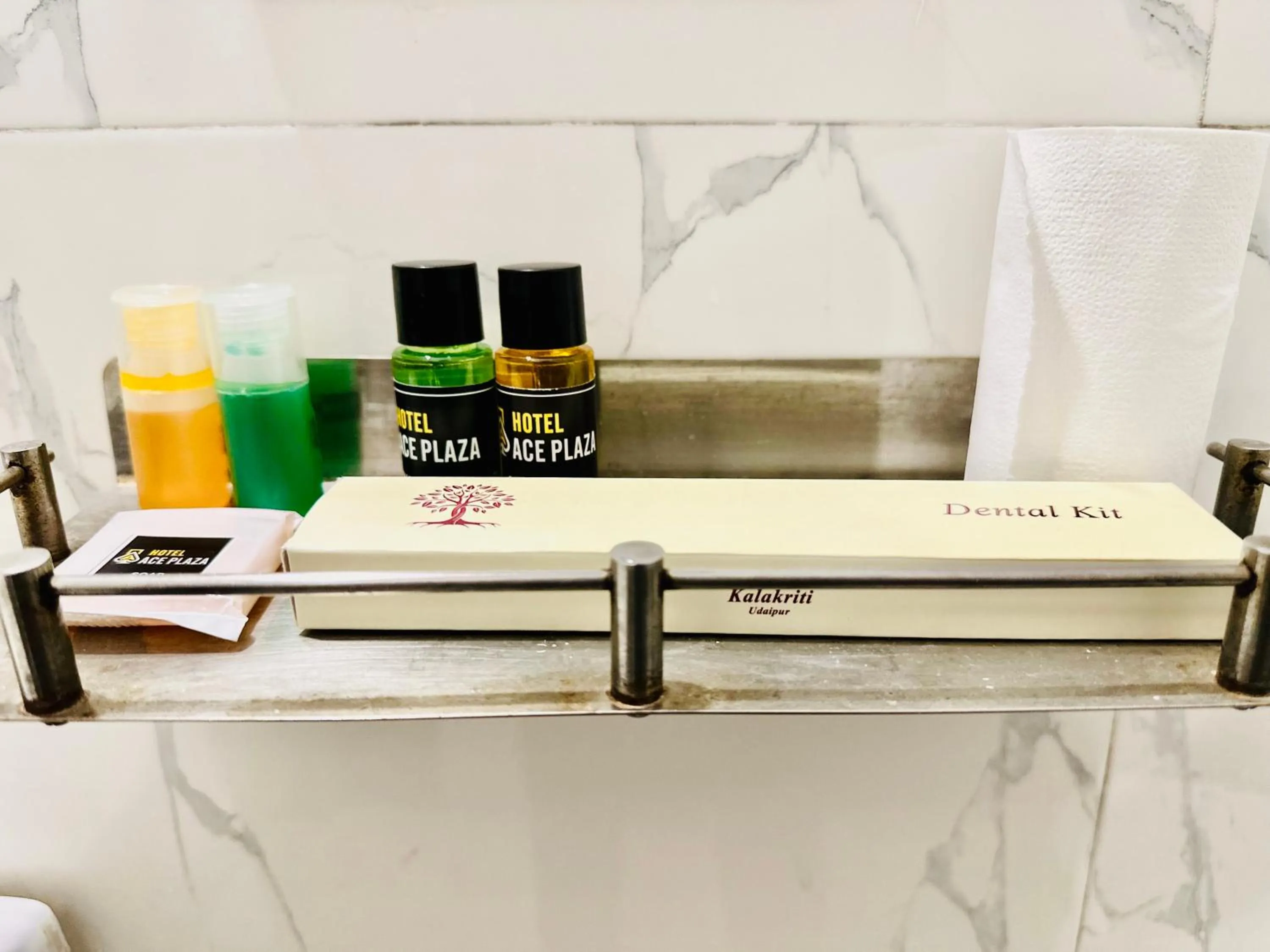 Toilet in Hotel Ace Plaza