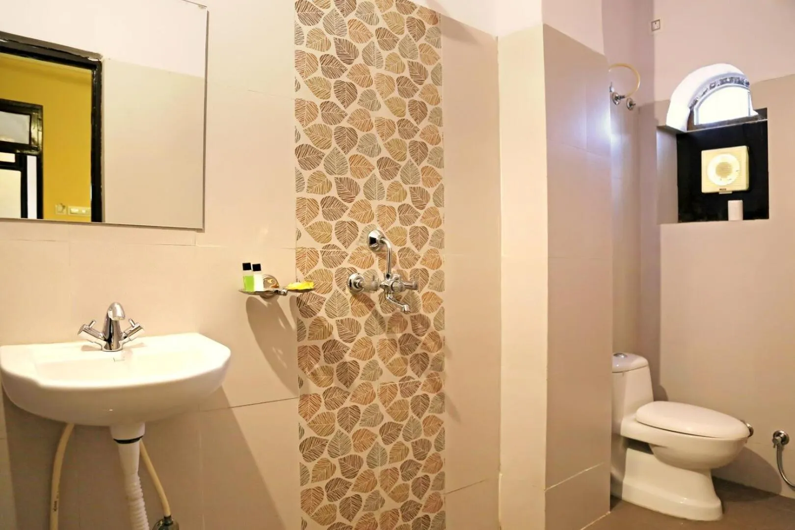 Bathroom in Hotel Ace Plaza