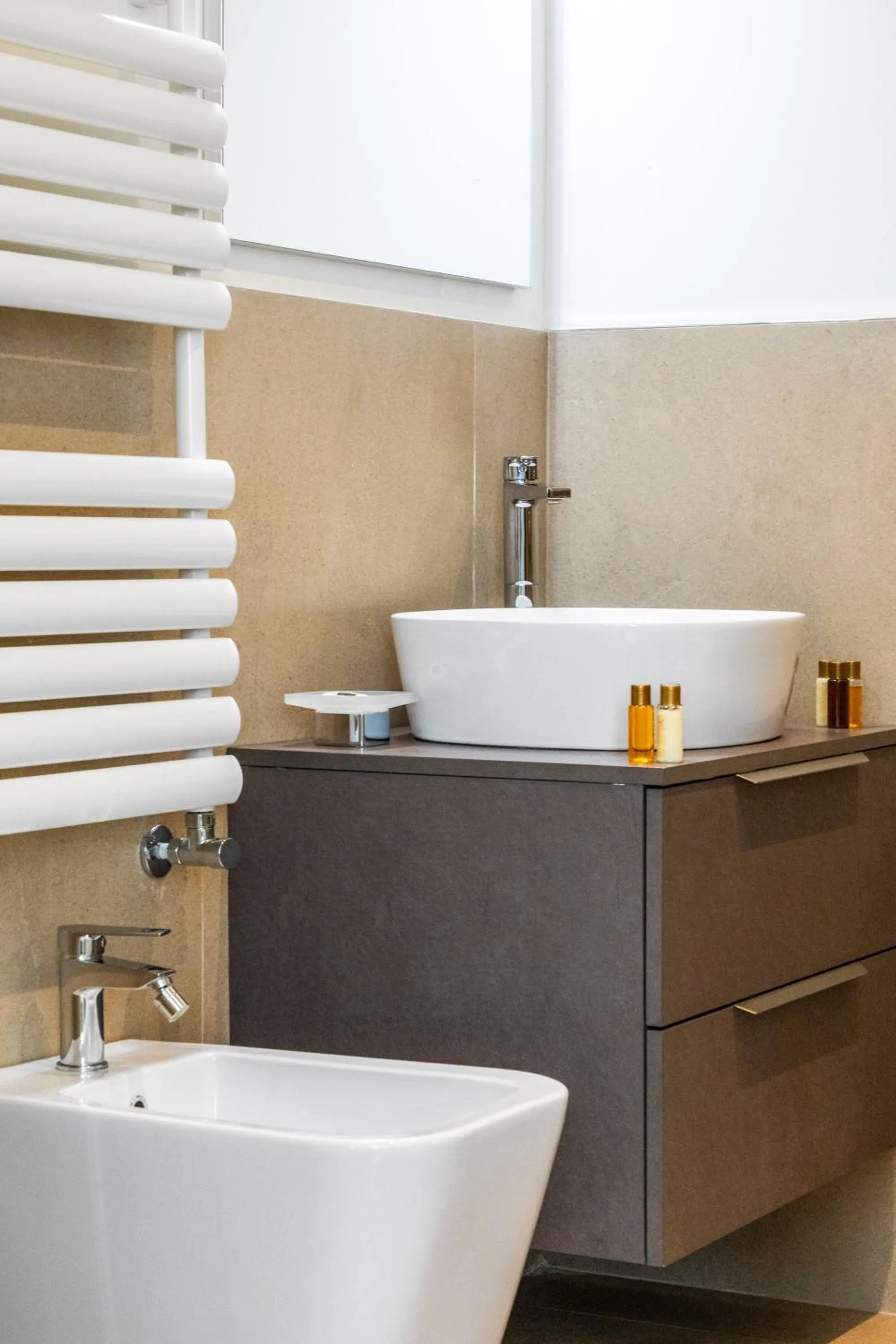 Bathroom in Golgi Suite