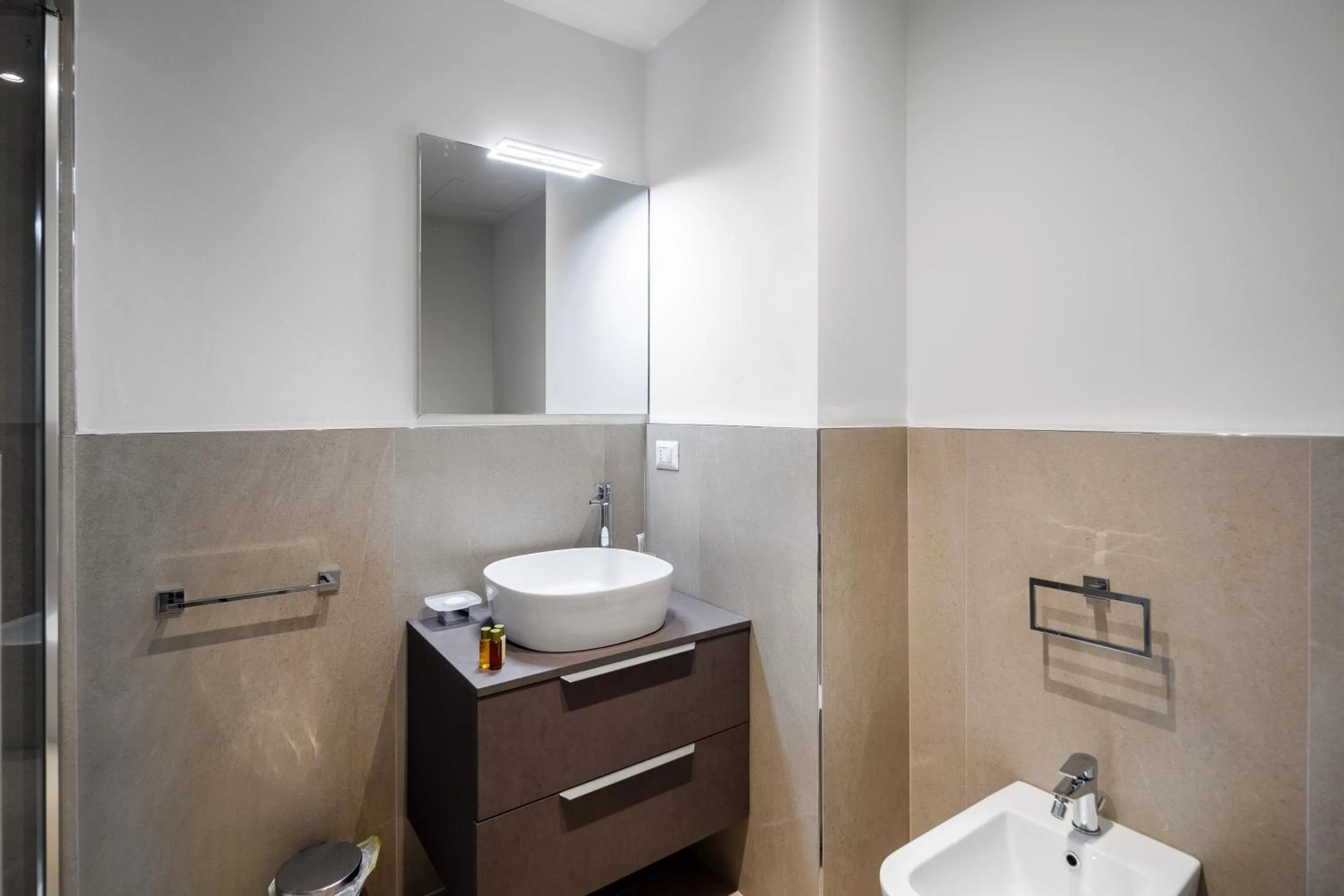 Bathroom in Golgi Suite