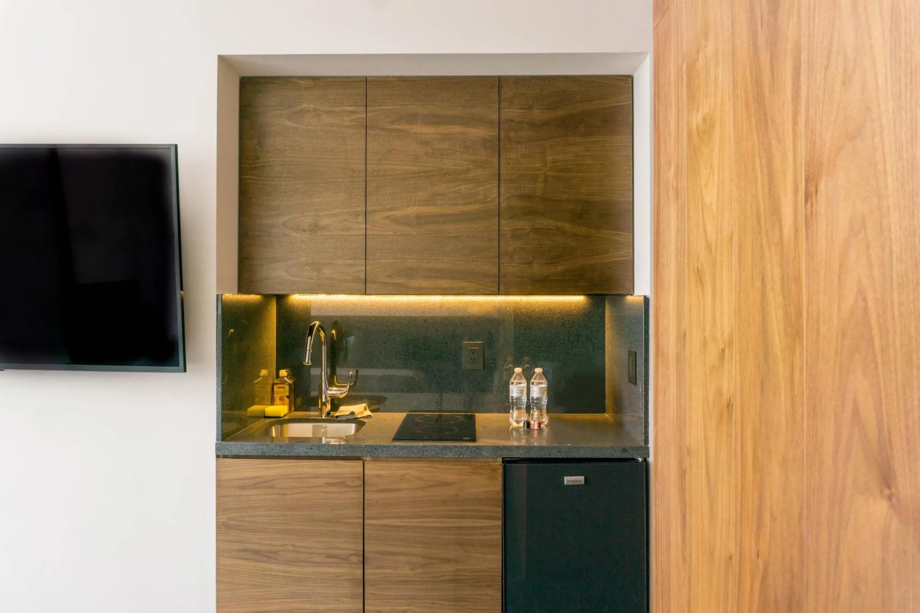 Kitchen or kitchenette in Suites BQ