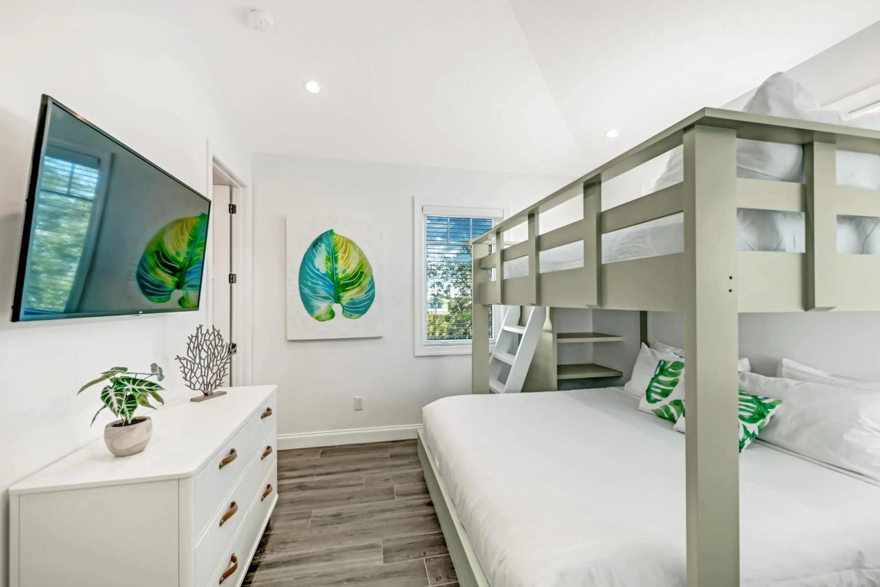 TV and multimedia, Bed in The Plaza