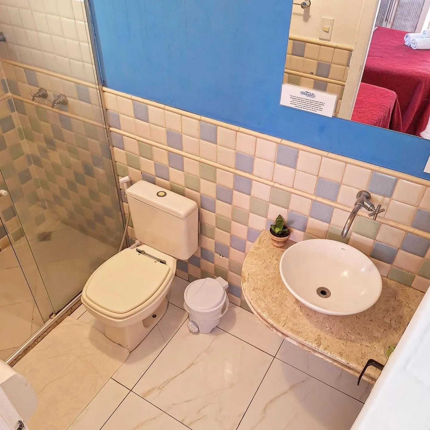 Toilet in Porto Mar de Búzios