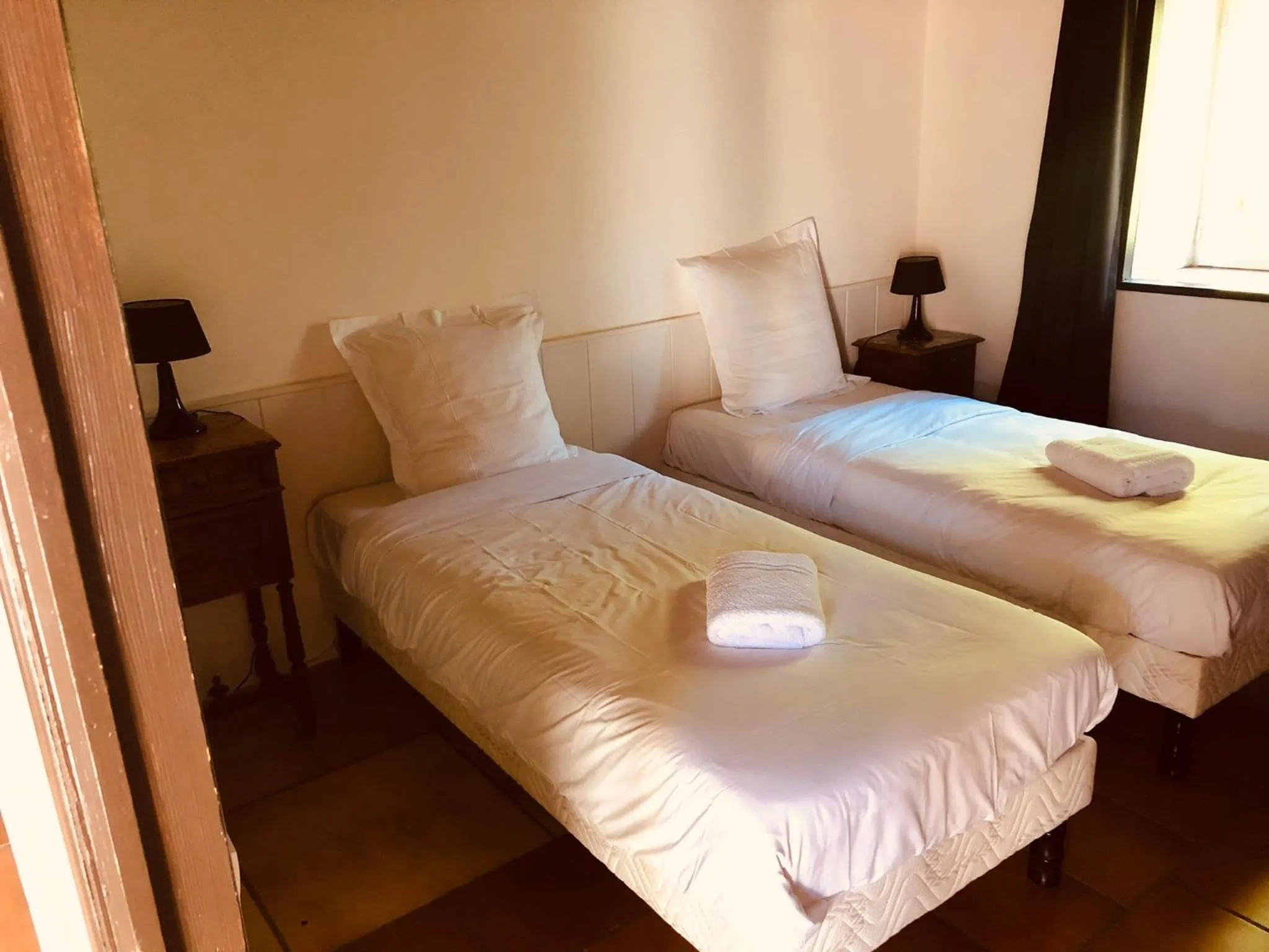 Bed in Le Château de Cambiaire