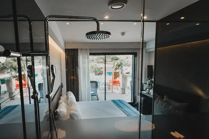 Shower, Bed in H Boutique Peña Parda