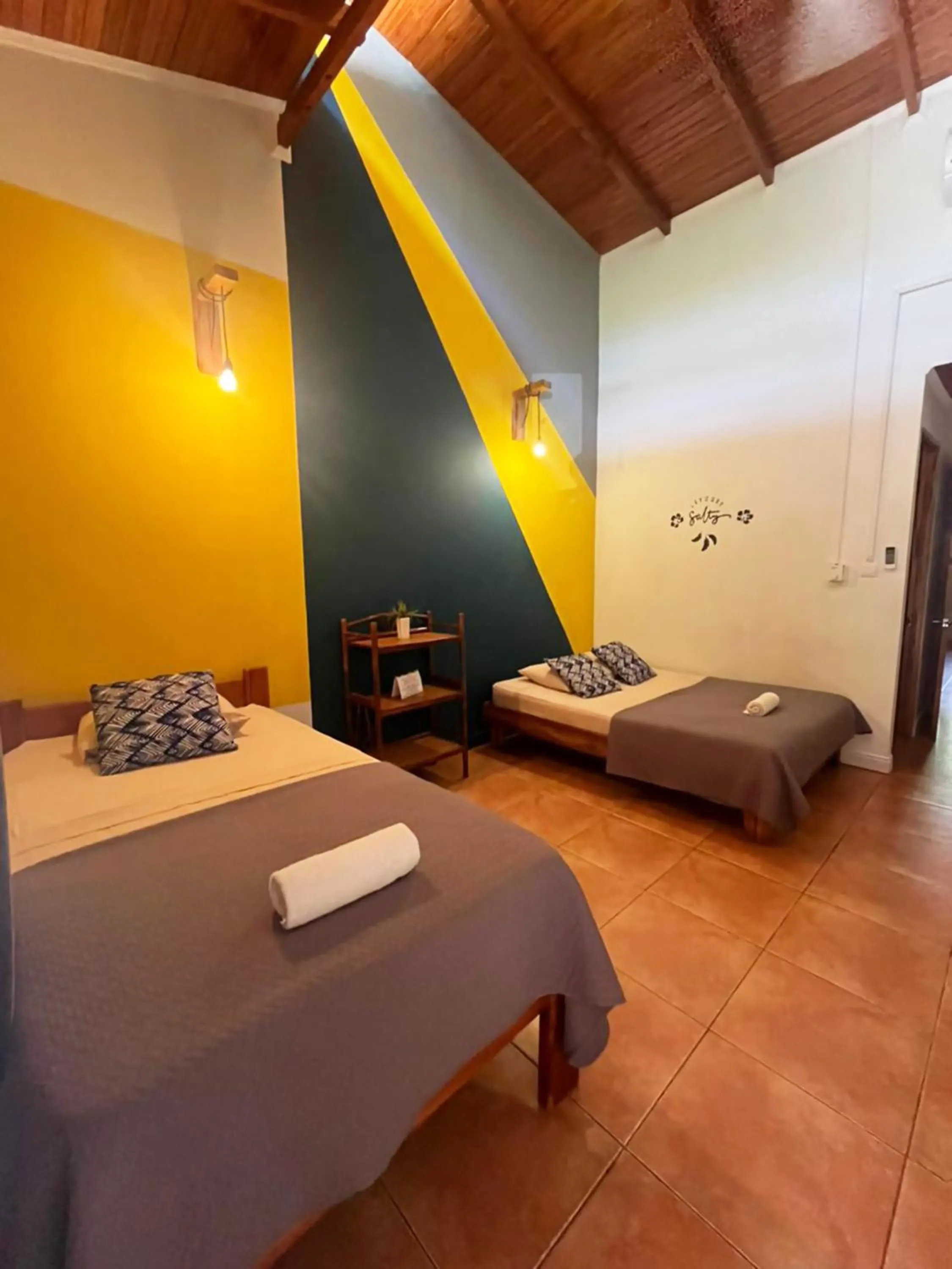 Bed in Point Break Santa Teresa