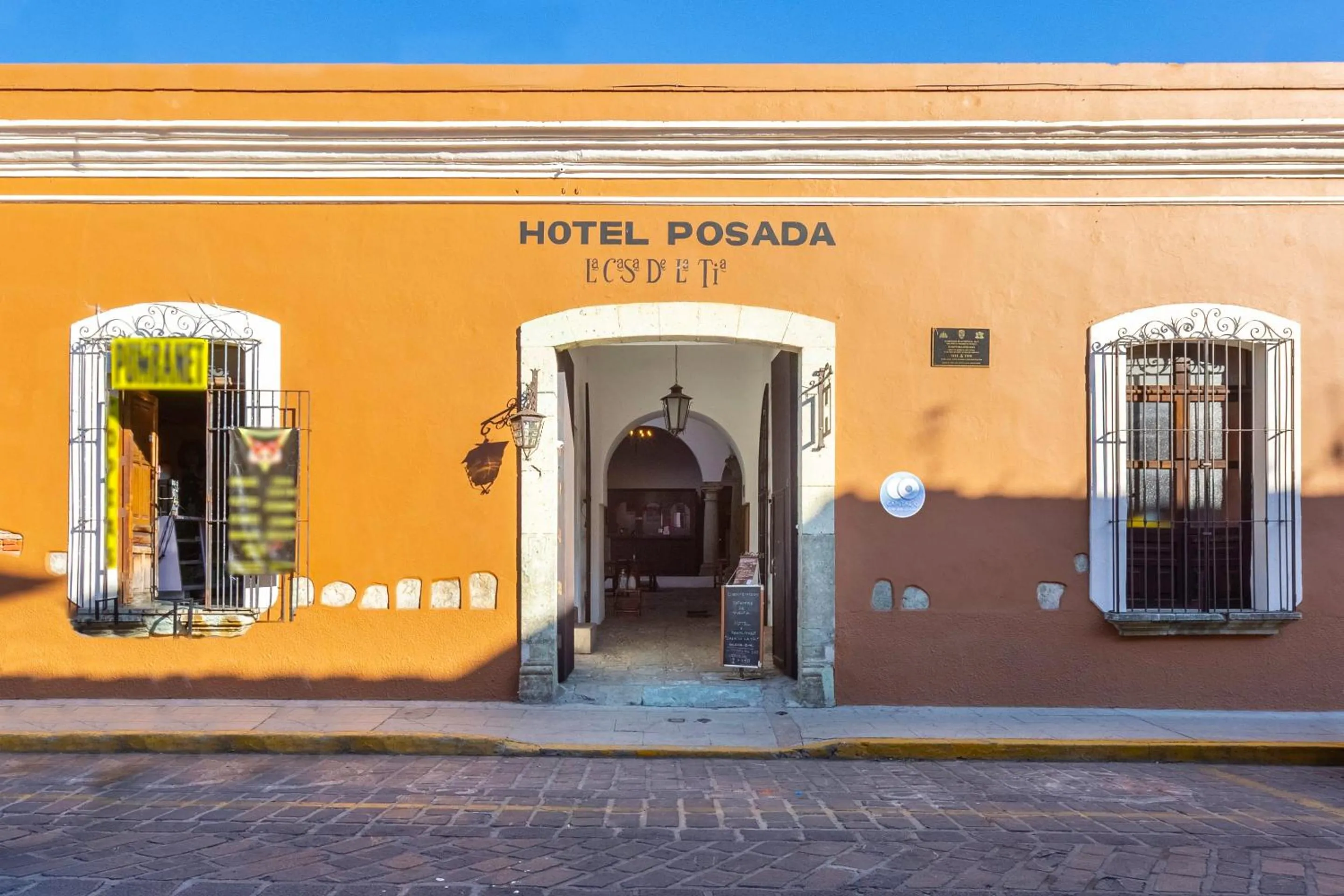 Facade/entrance in Capital O Posada La Casa De La Tia, Oaxaca