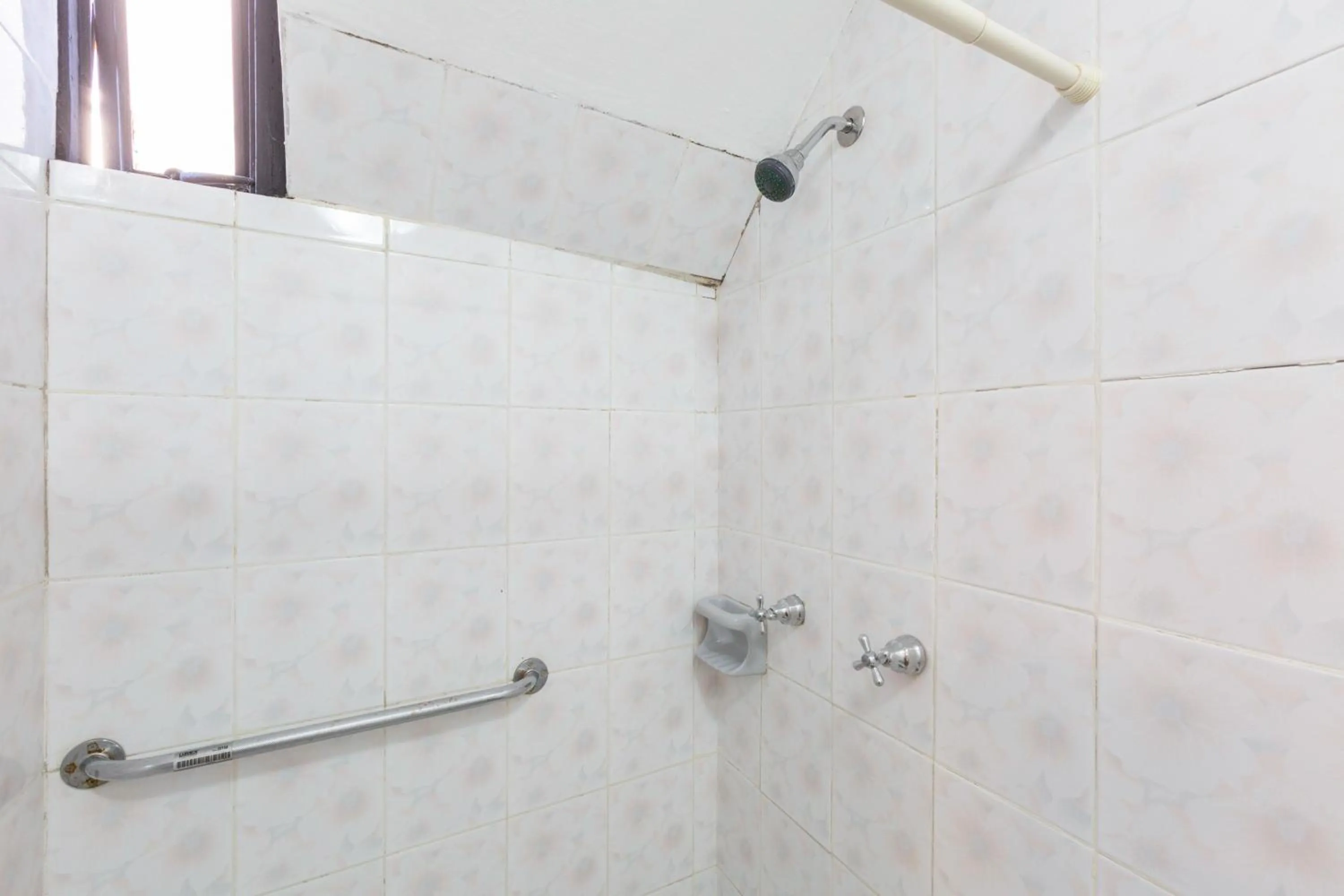 Bathroom in Capital O Posada La Casa De La Tia, Oaxaca