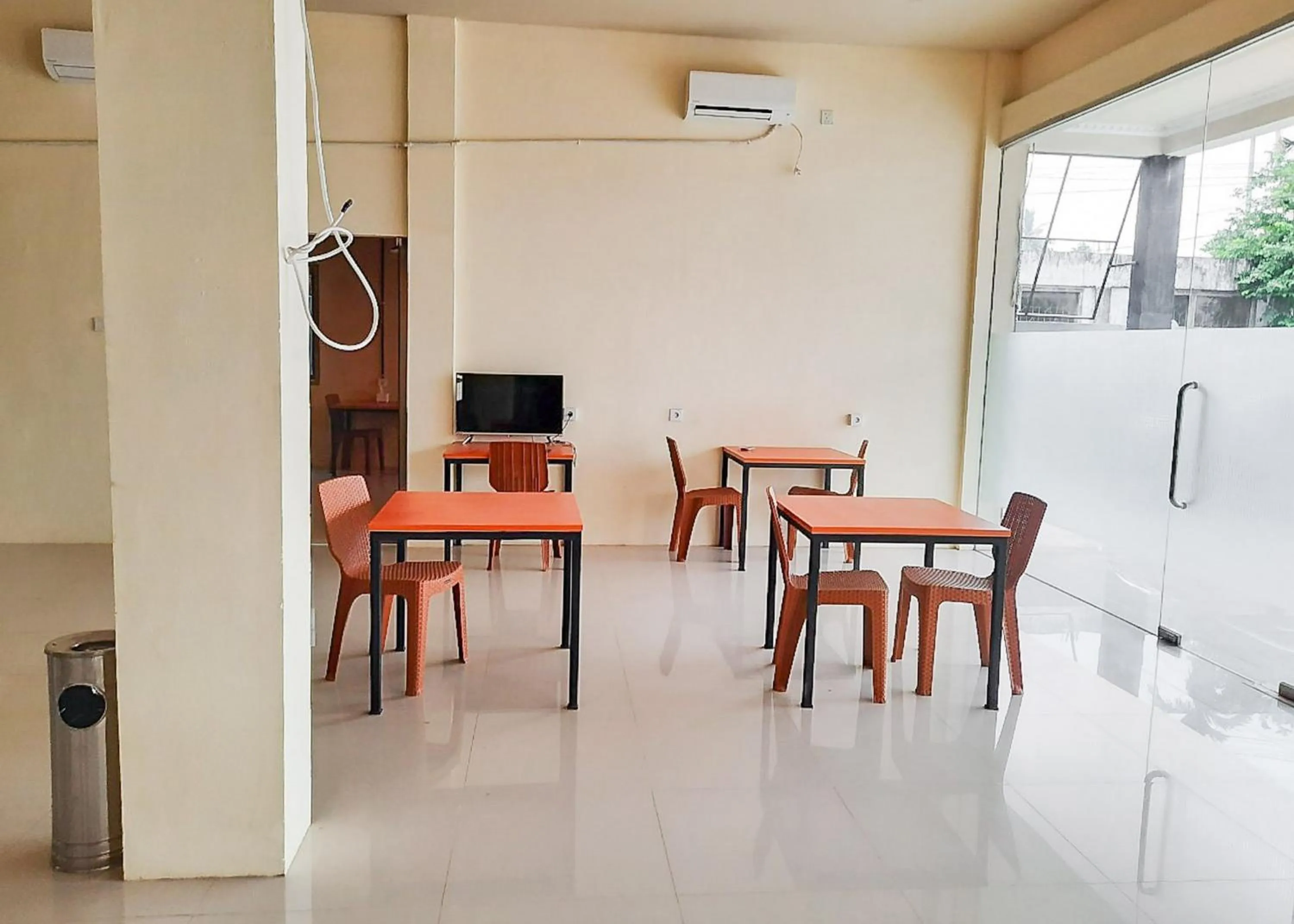 RedDoorz Syariah near Transmart Jambi 2