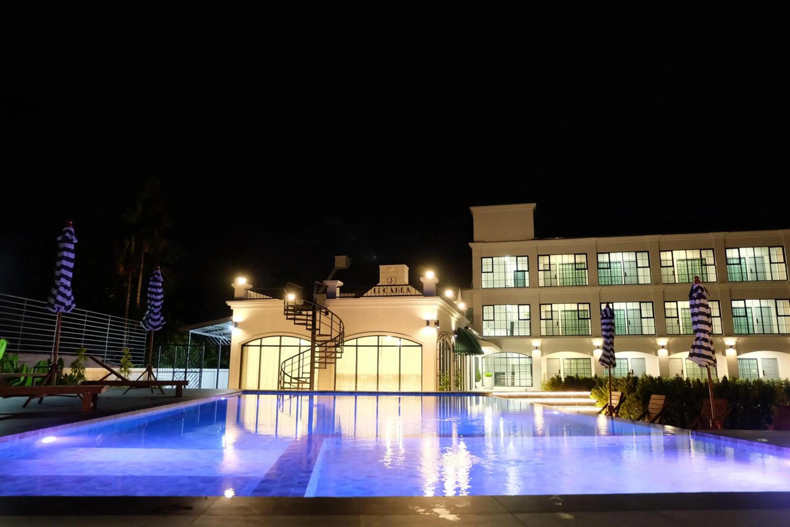 Swimming pool in Li CALLA Resort Trat