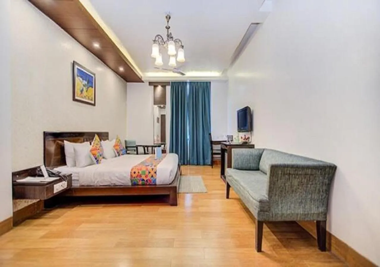 Bed in Hotel Rockland Panchsheel Enclave