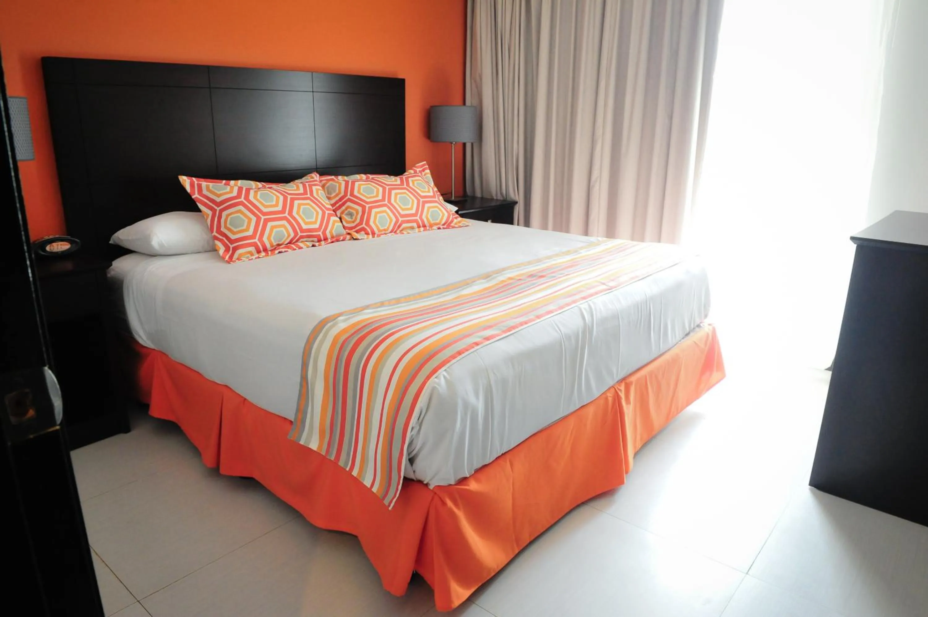 Bed in Talk of the Town Beach Hotel & Beach Club by GH Hoteles
