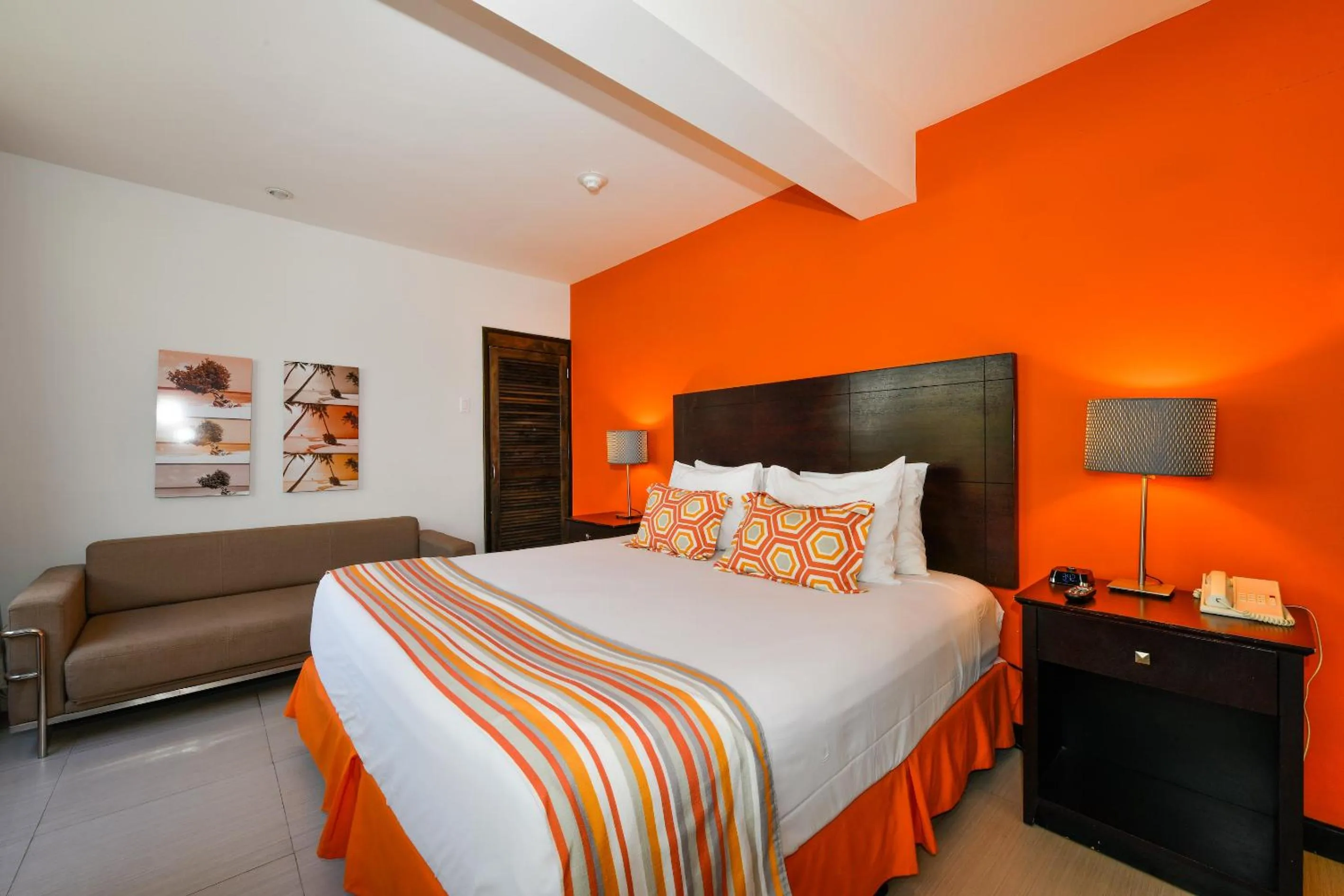 Bedroom in Talk of the Town Beach Hotel & Beach Club by GH Hoteles