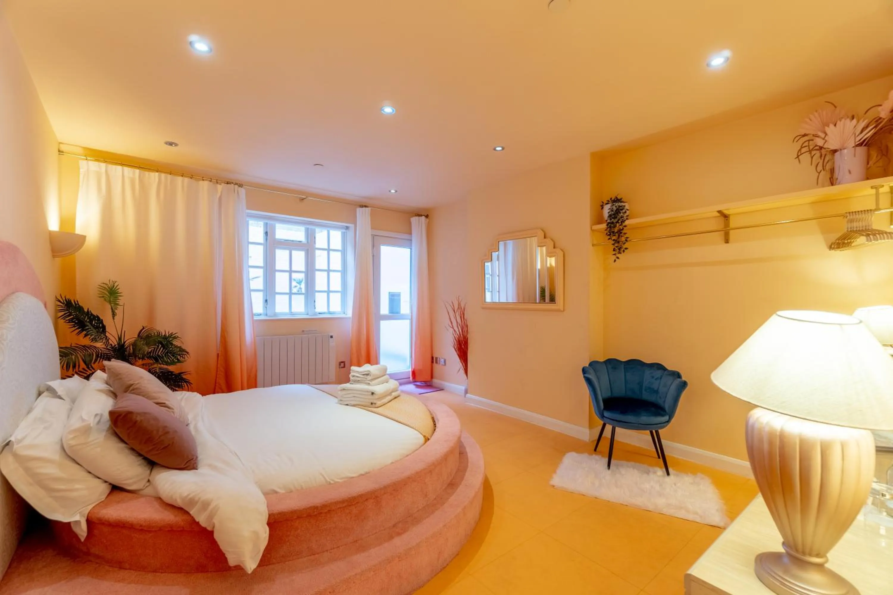 The Courtyard Suite by Margate Suites
