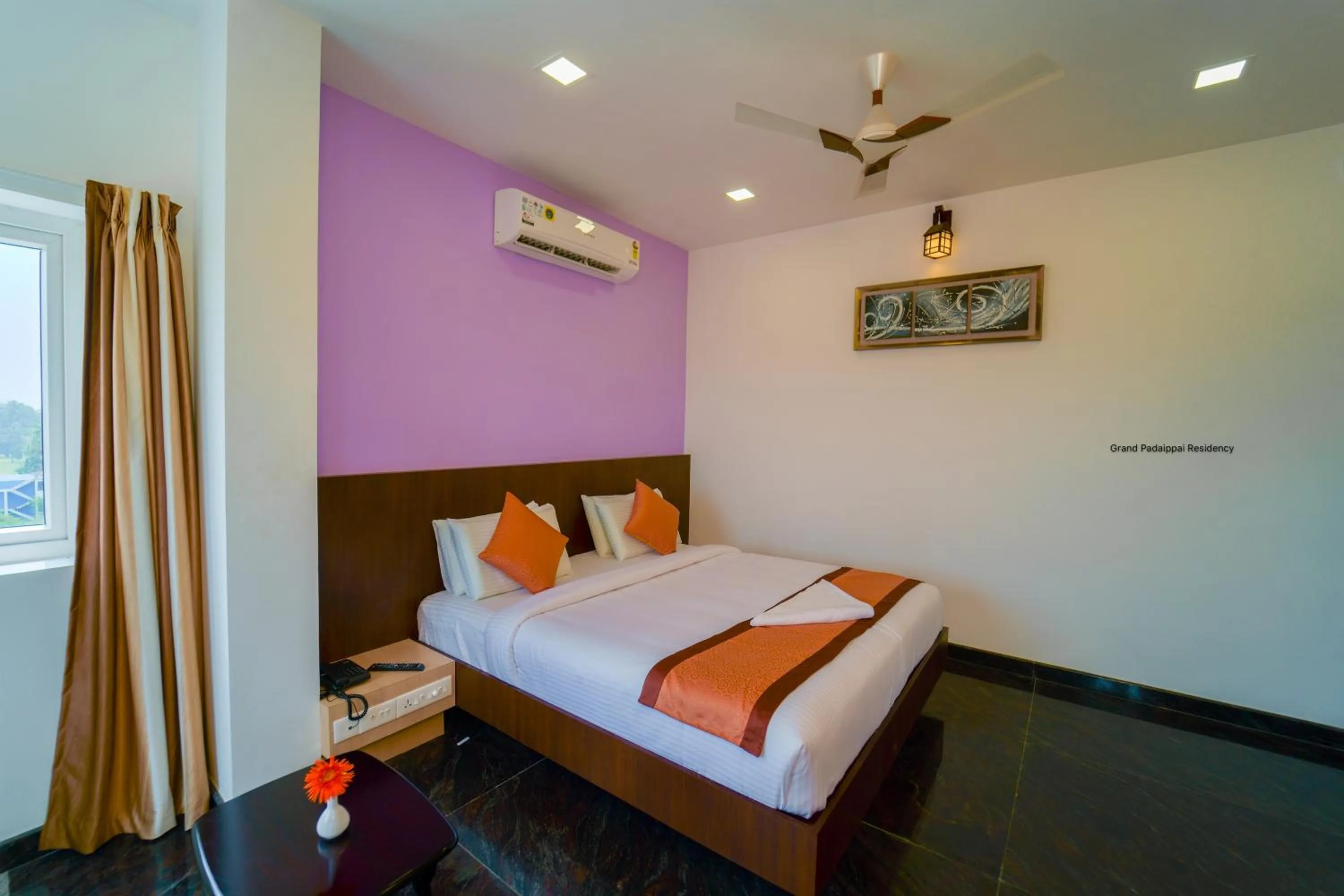 Photo of the whole room, Bed in Grand Padappai Residency - GPR