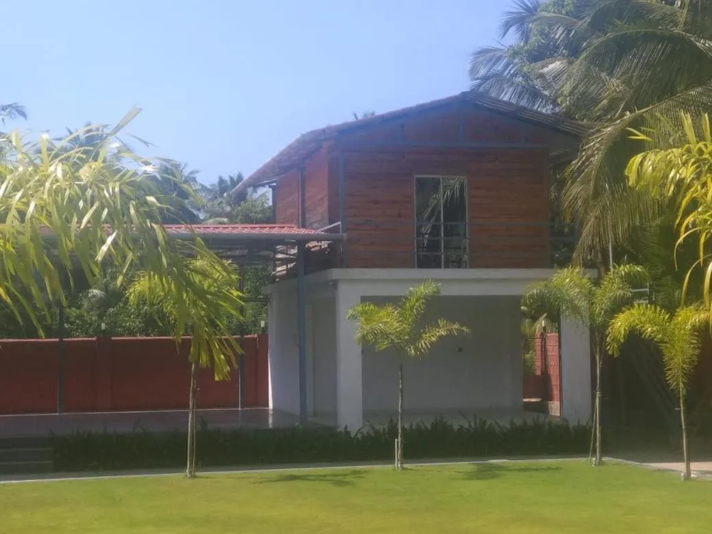 Meritas Seawind Beach Resort, Shrivardhan