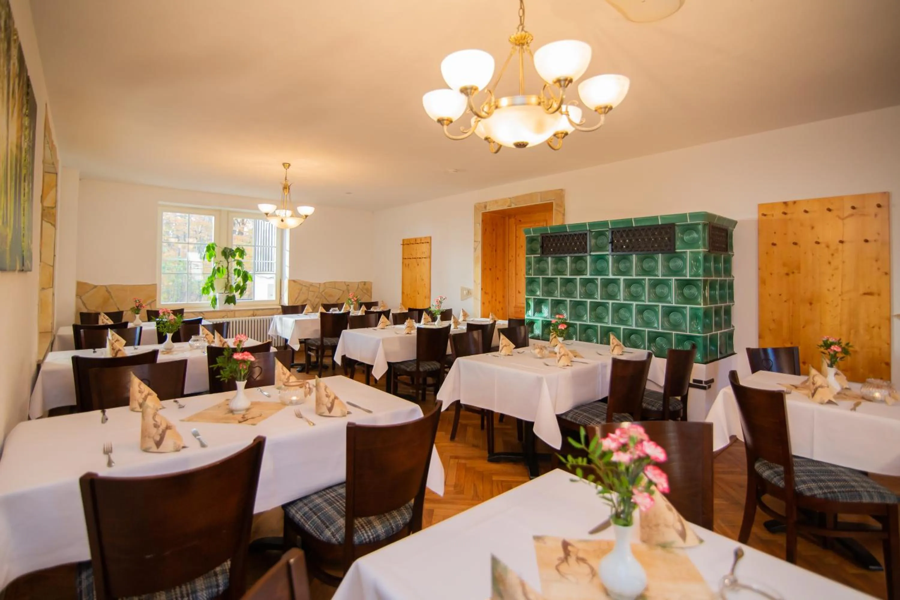 Restaurant/places to eat in Gasthof Ungerberg
