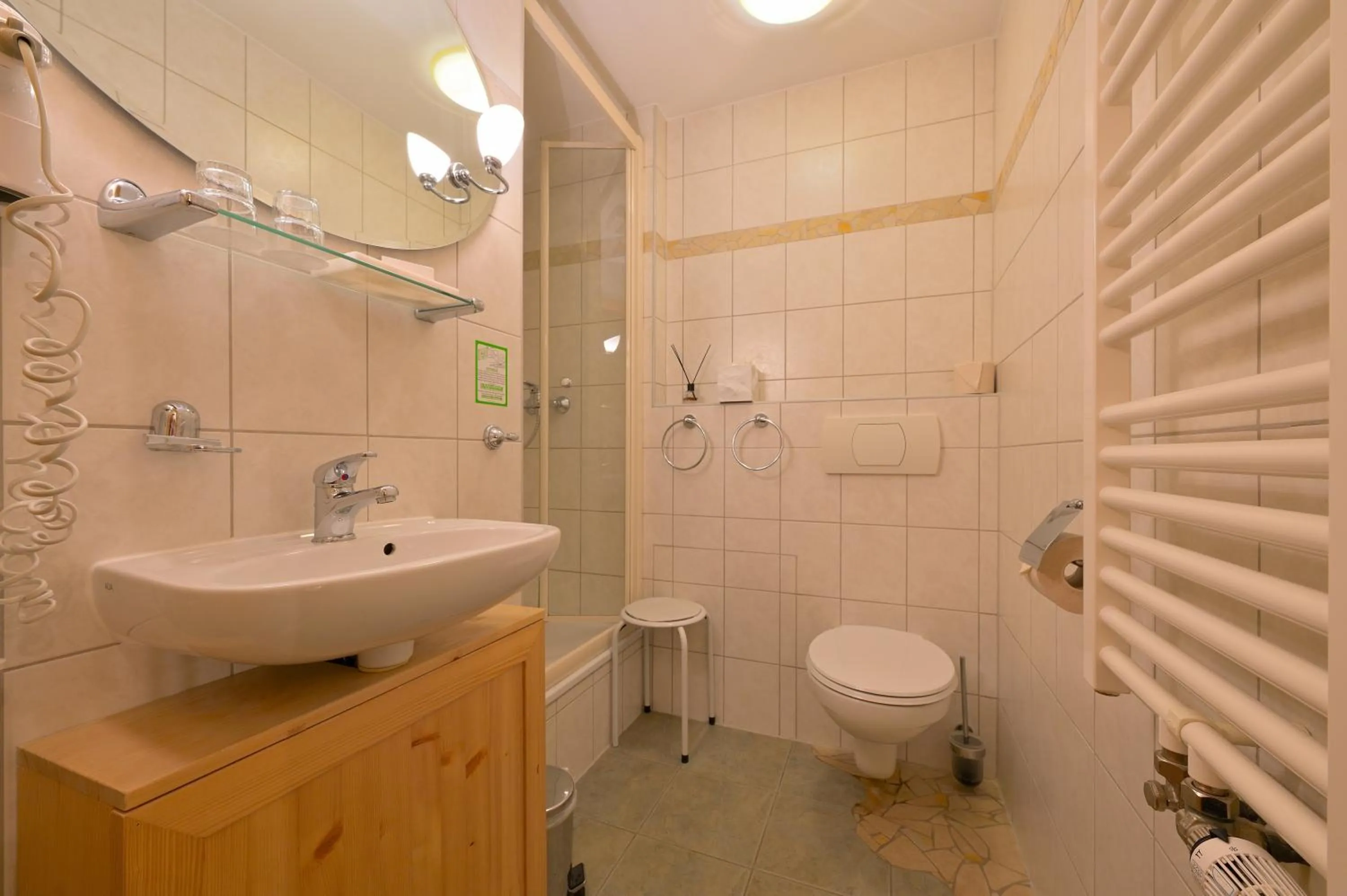 Shower in Gasthof Ungerberg