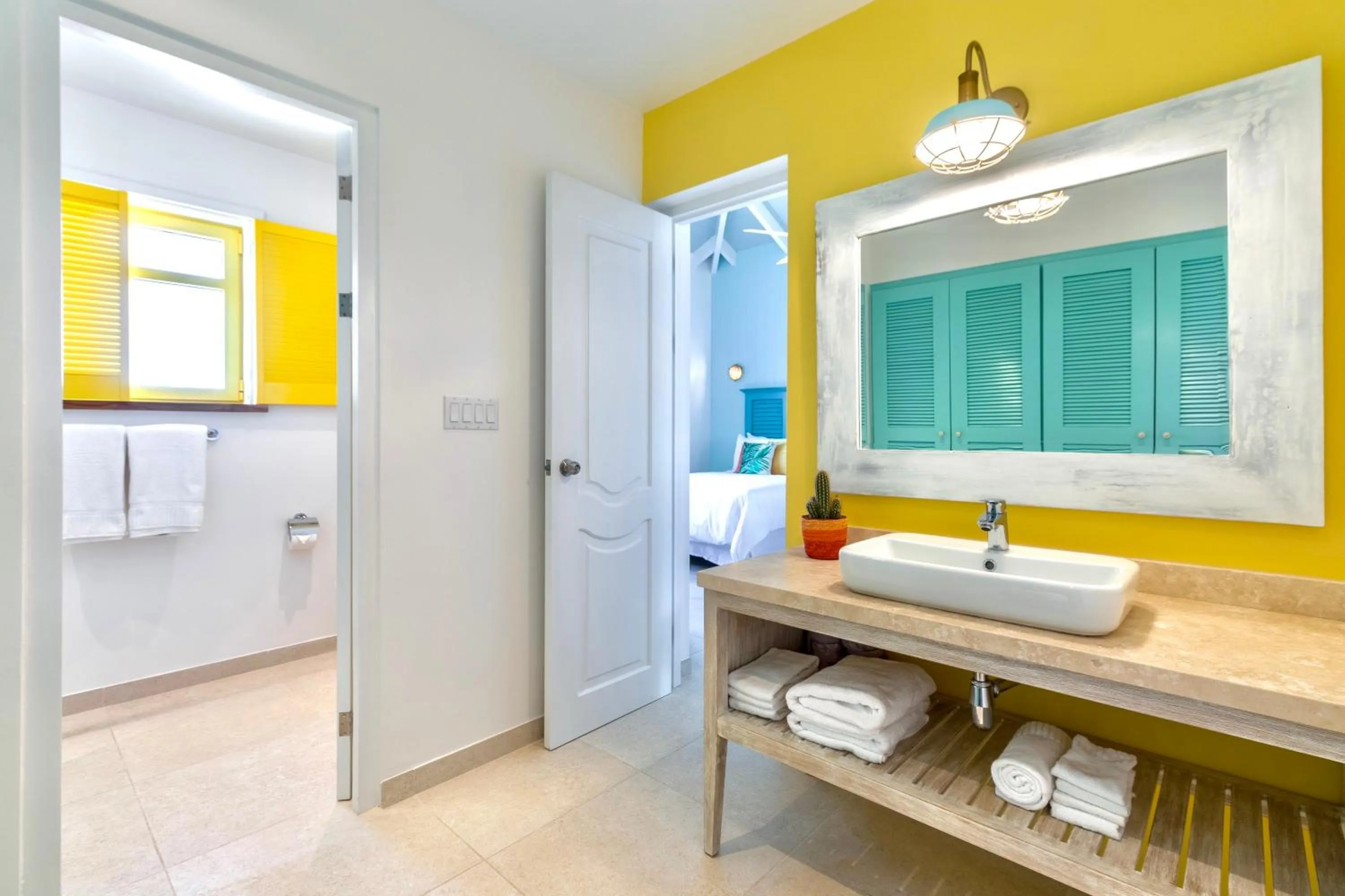 Shower in Boardwalk Boutique Hotel Aruba - Adults Only