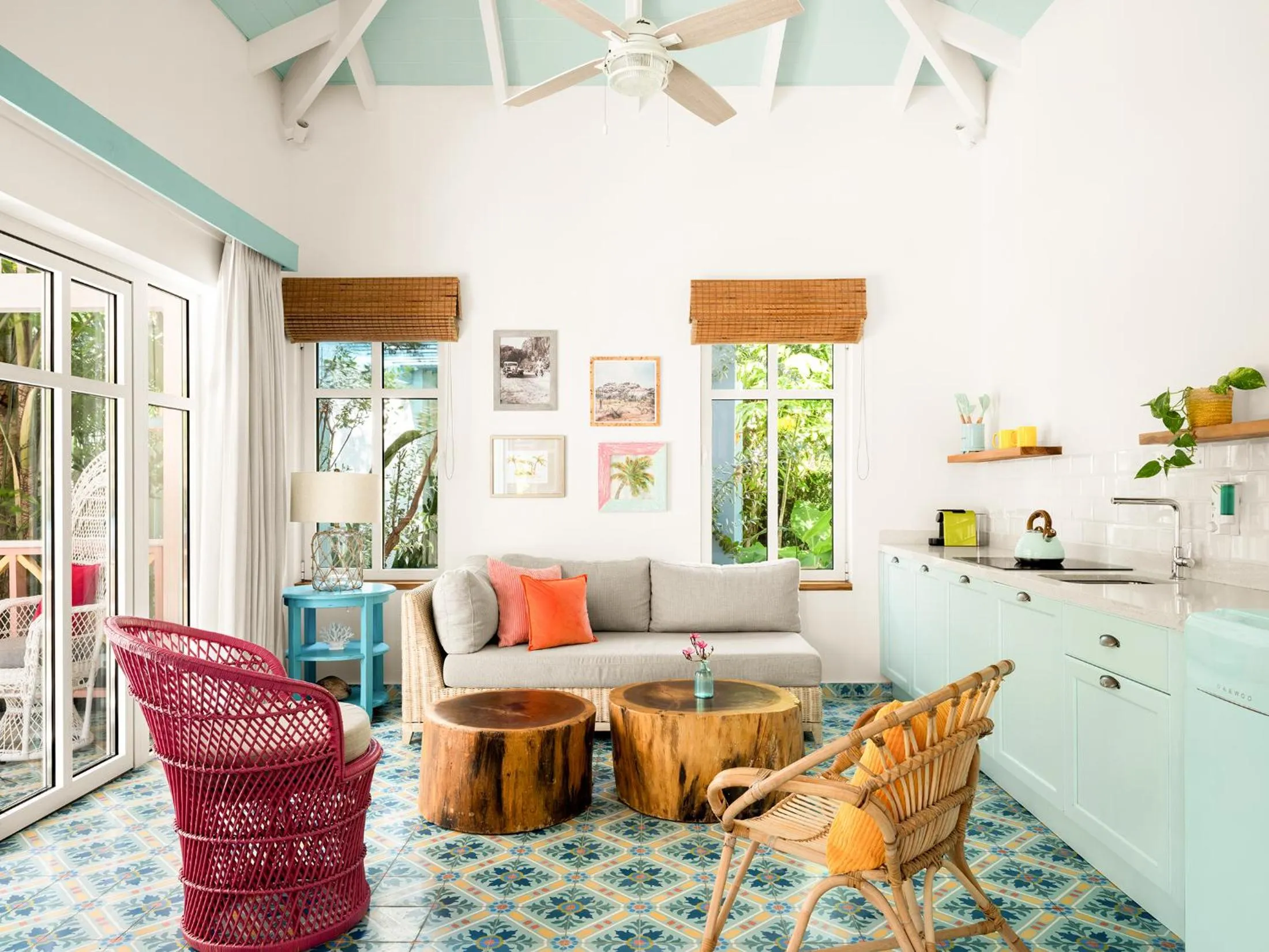 Kitchen or kitchenette in Boardwalk Boutique Hotel Aruba - Adults Only